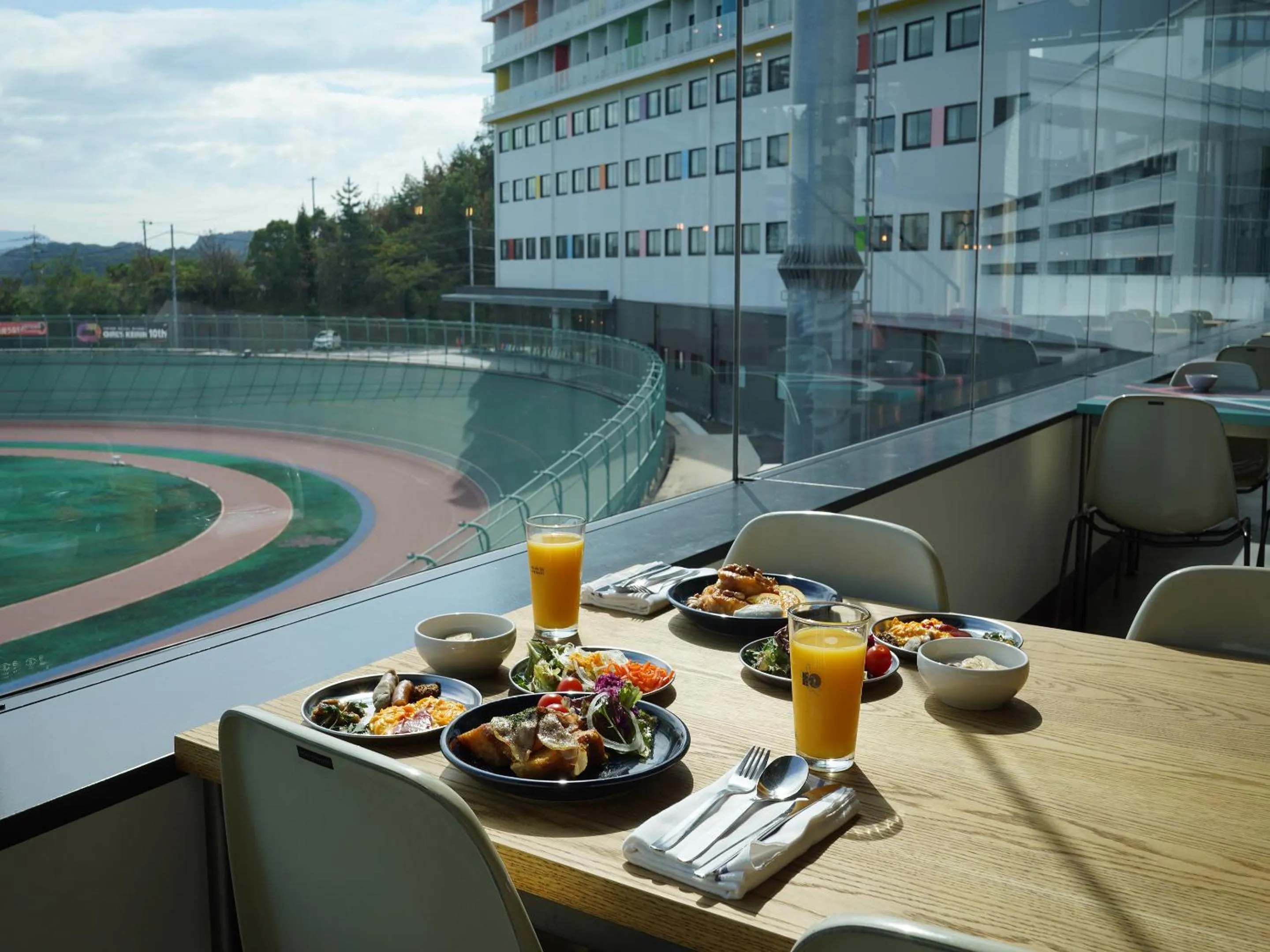 Breakfast in SETOUCHI KEIRIN HOTEL 10 by Onko Chishin