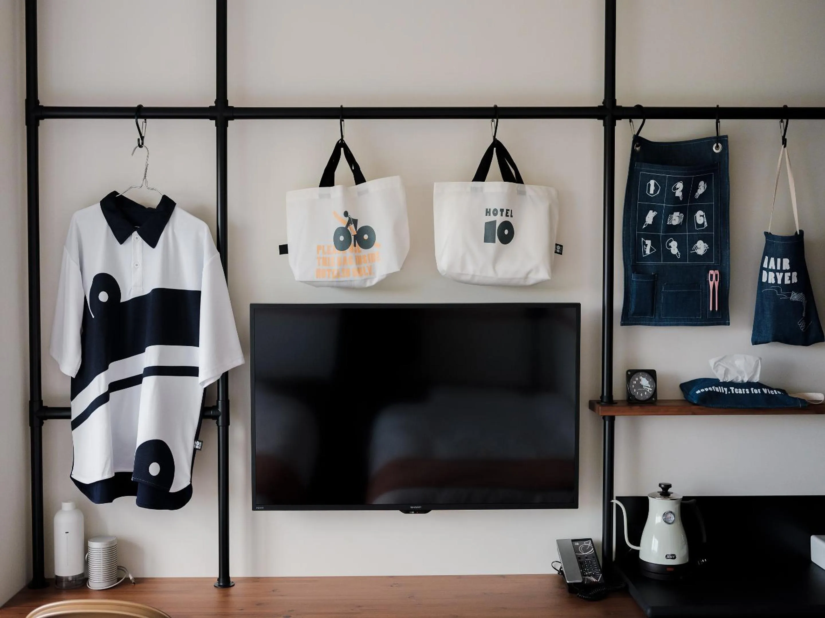 Decorative detail in SETOUCHI KEIRIN HOTEL 10 by Onko Chishin