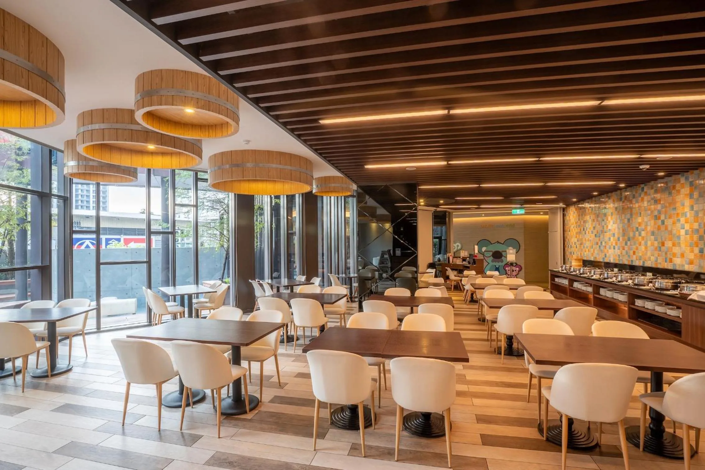 Restaurant/places to eat in CHECK inn MAGI Kids Hotel