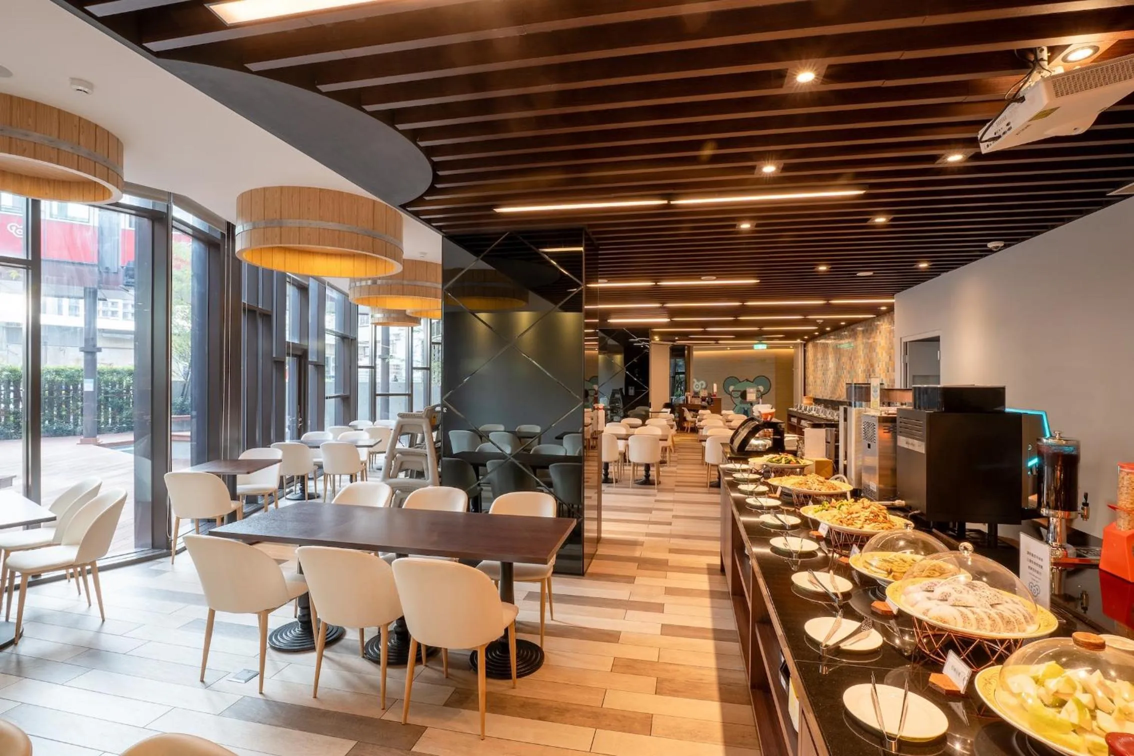 Restaurant/places to eat in CHECK inn MAGI Kids Hotel