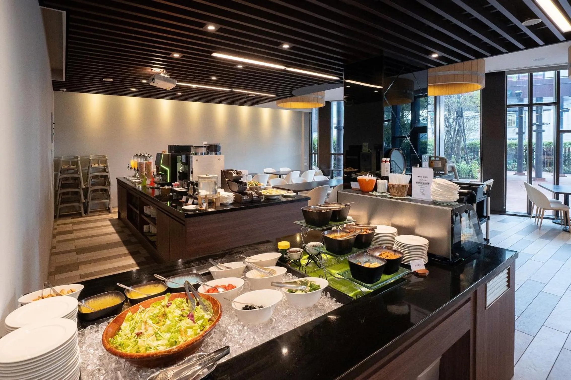 Food and drinks in CHECK inn MAGI Kids Hotel