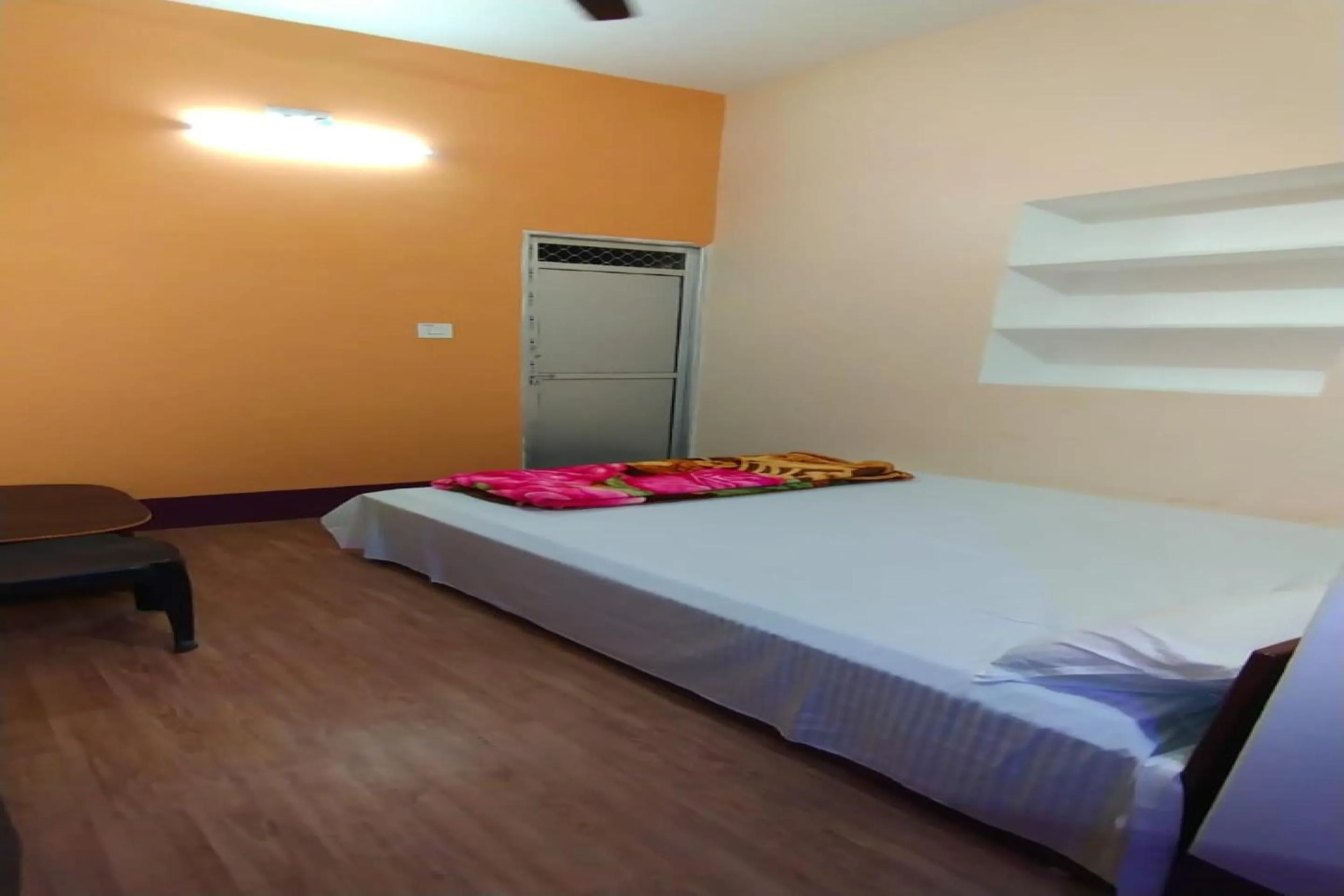 Bedroom in SPOT ON Ganguly Hotel Lodging And Fooding