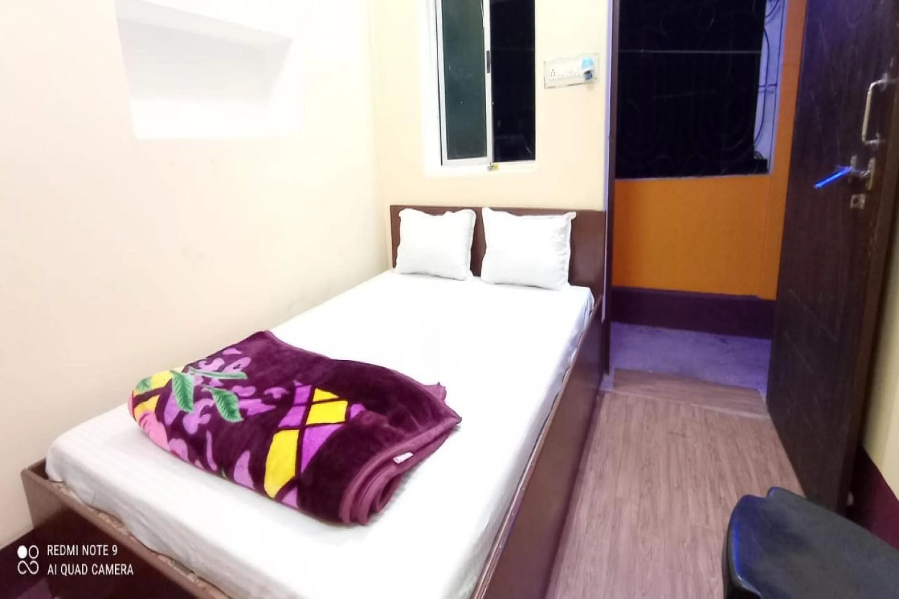 Bedroom in SPOT ON Ganguly Hotel Lodging And Fooding