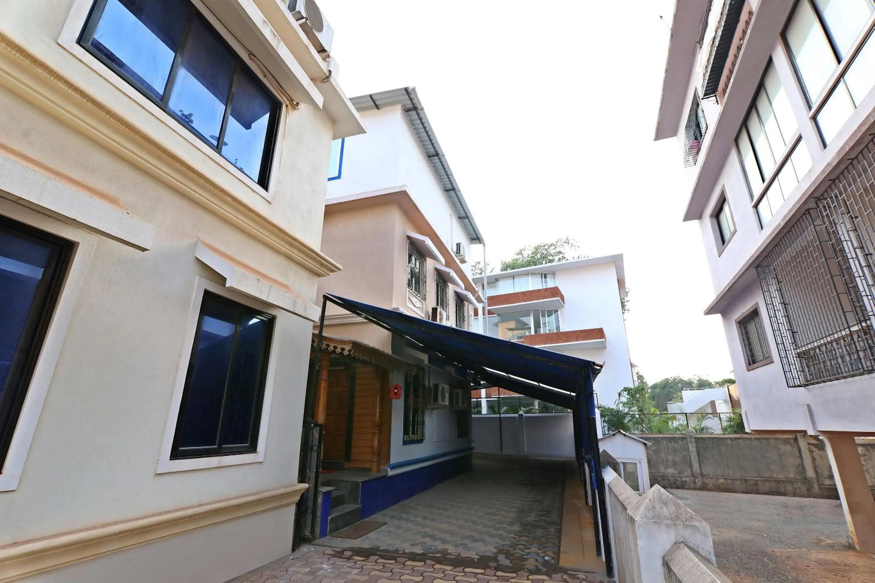 Facade/entrance in Hotel O Summer Hill Guest House