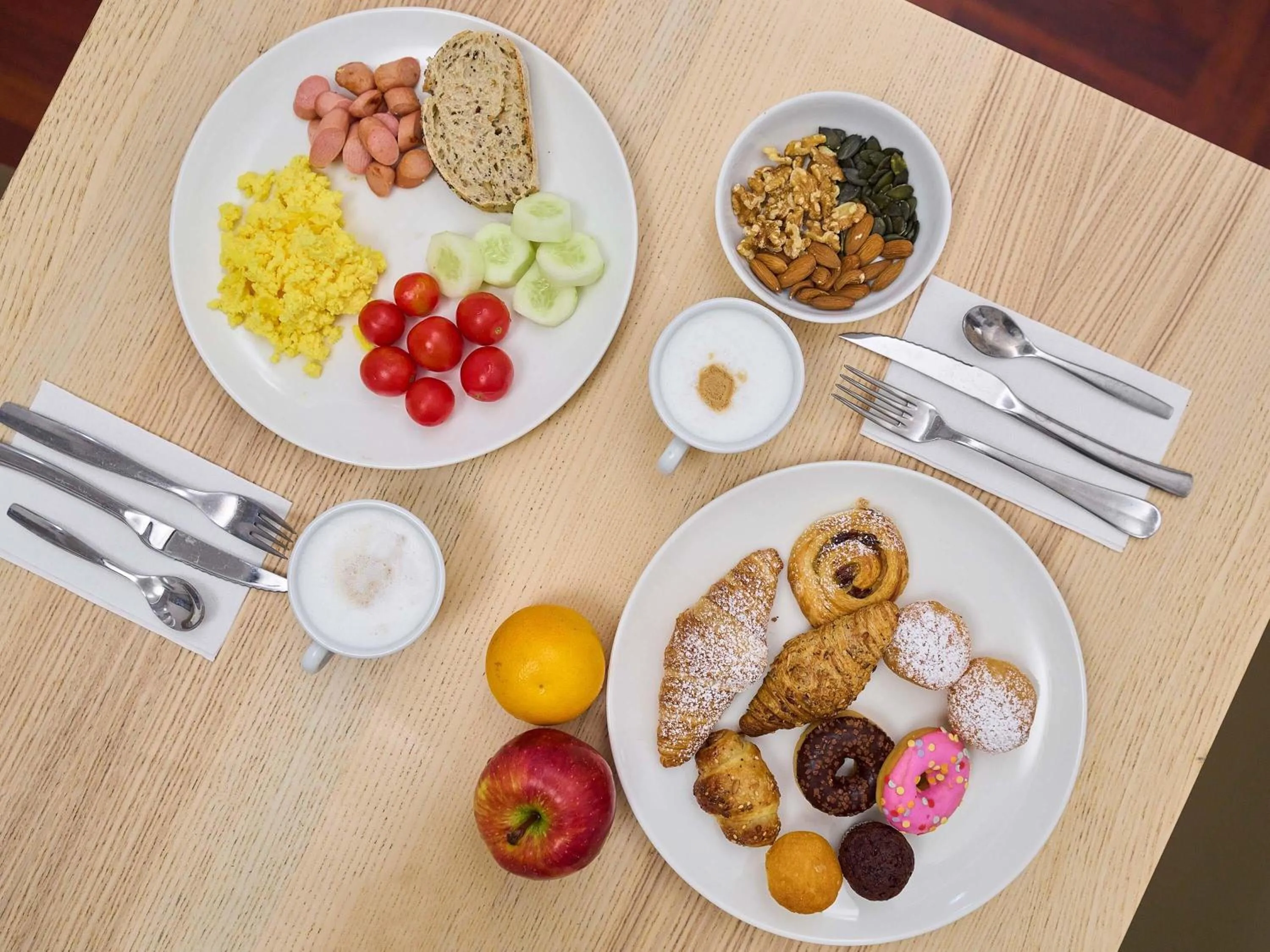 Restaurant/places to eat in B&B Hotel Napoli