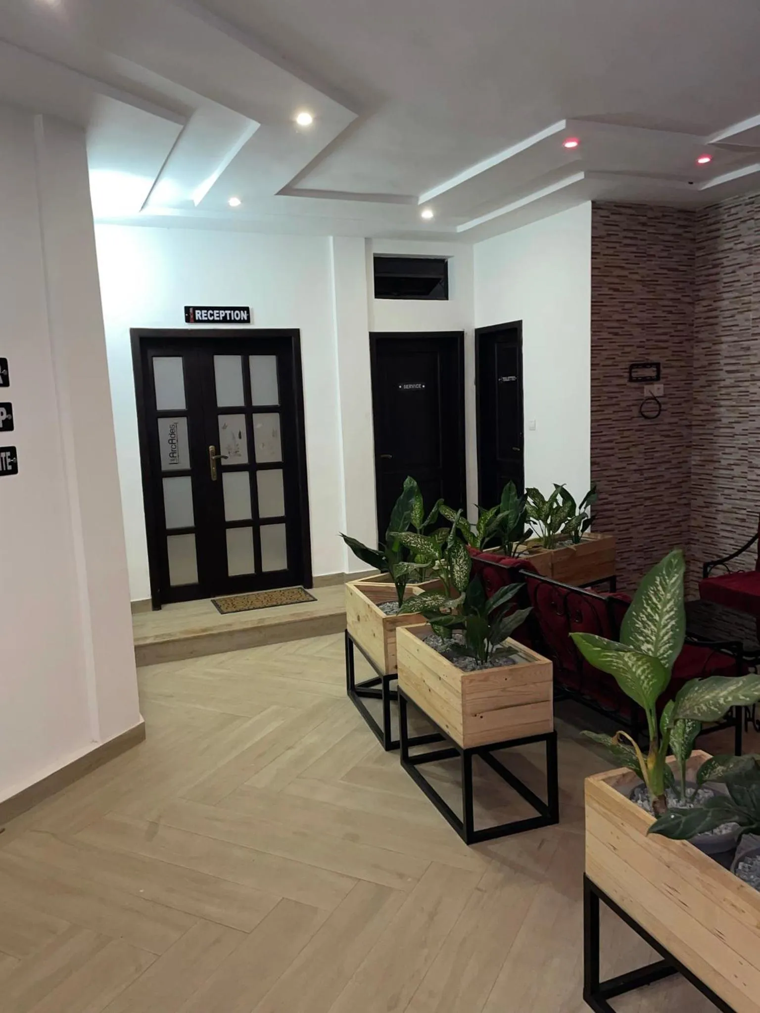 Facade/entrance in HOTEL LES ARCADES