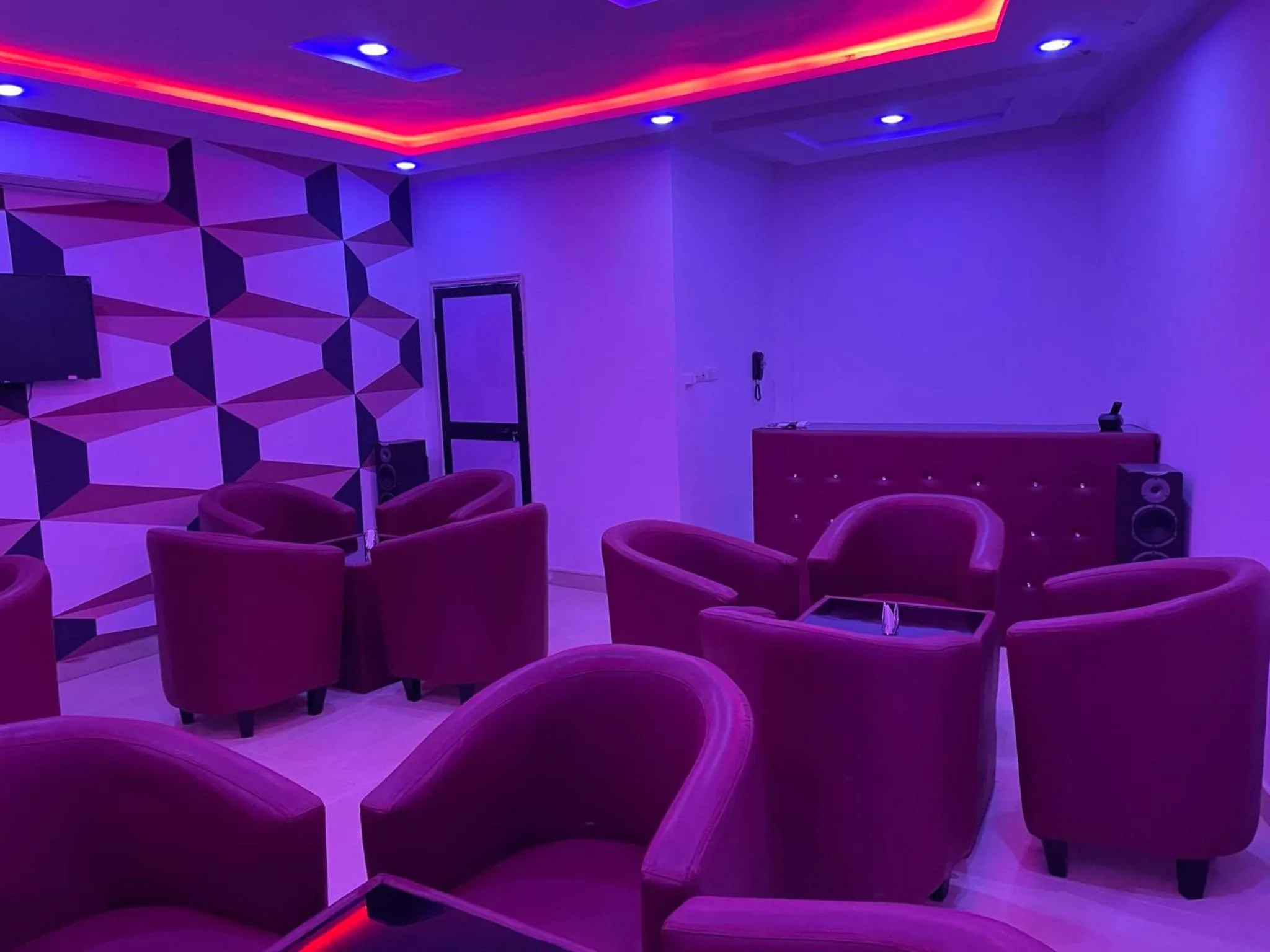 Living room in HOTEL LES ARCADES