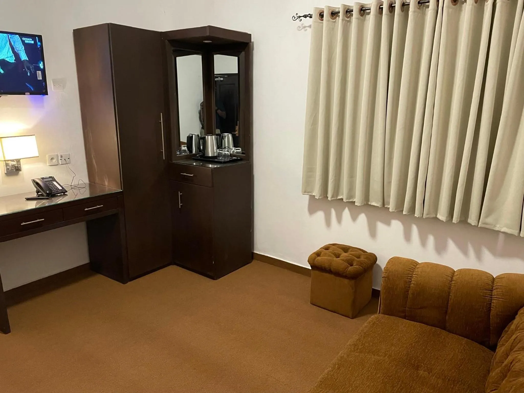 TV and multimedia in HOTEL LES ARCADES