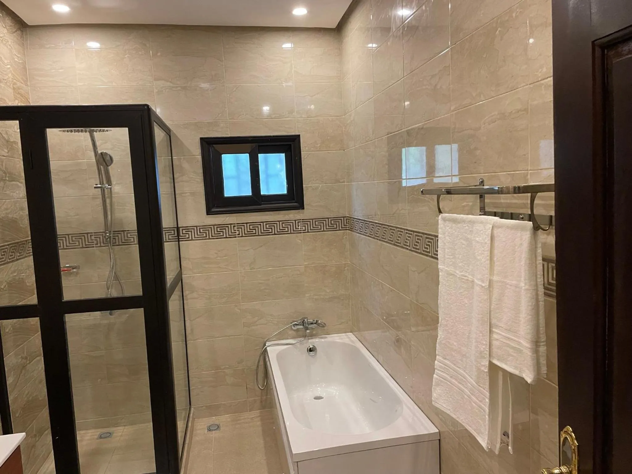 Bathroom in HOTEL LES ARCADES