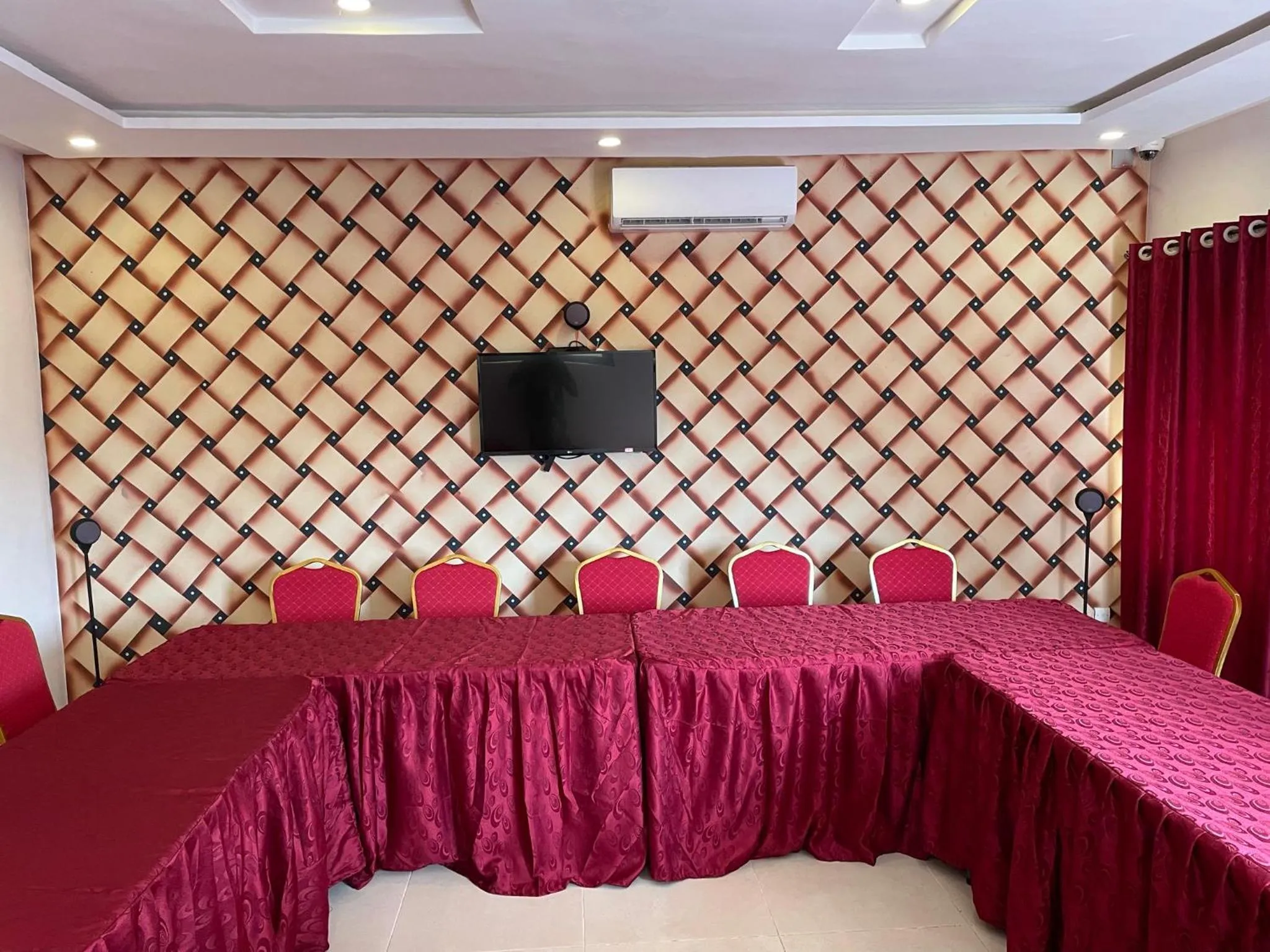Meeting/conference room in HOTEL LES ARCADES