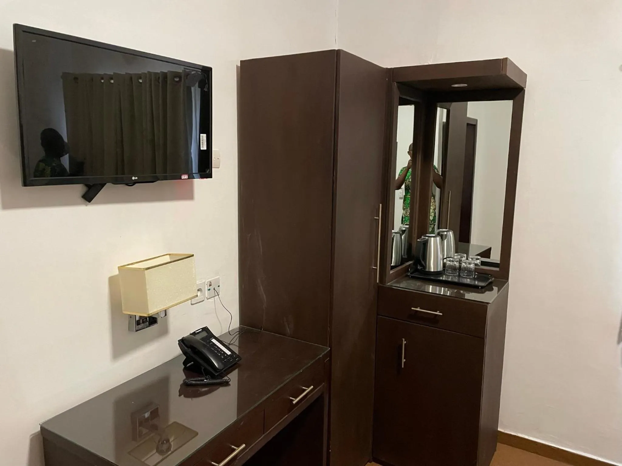 TV and multimedia in HOTEL LES ARCADES