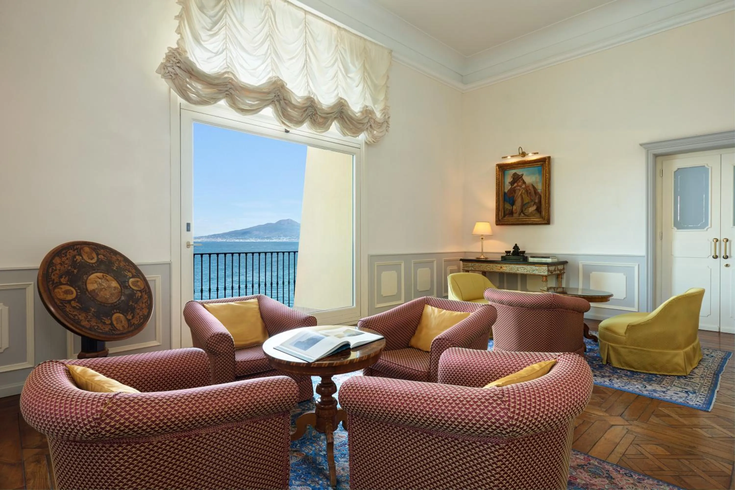 Seating area in Imperial Hotel Tramontano