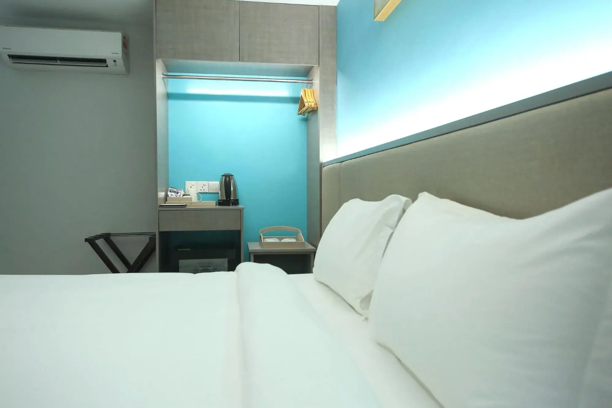 Standard King Room in Stanton City Hotel Standard King Room in Stanton City Hotel