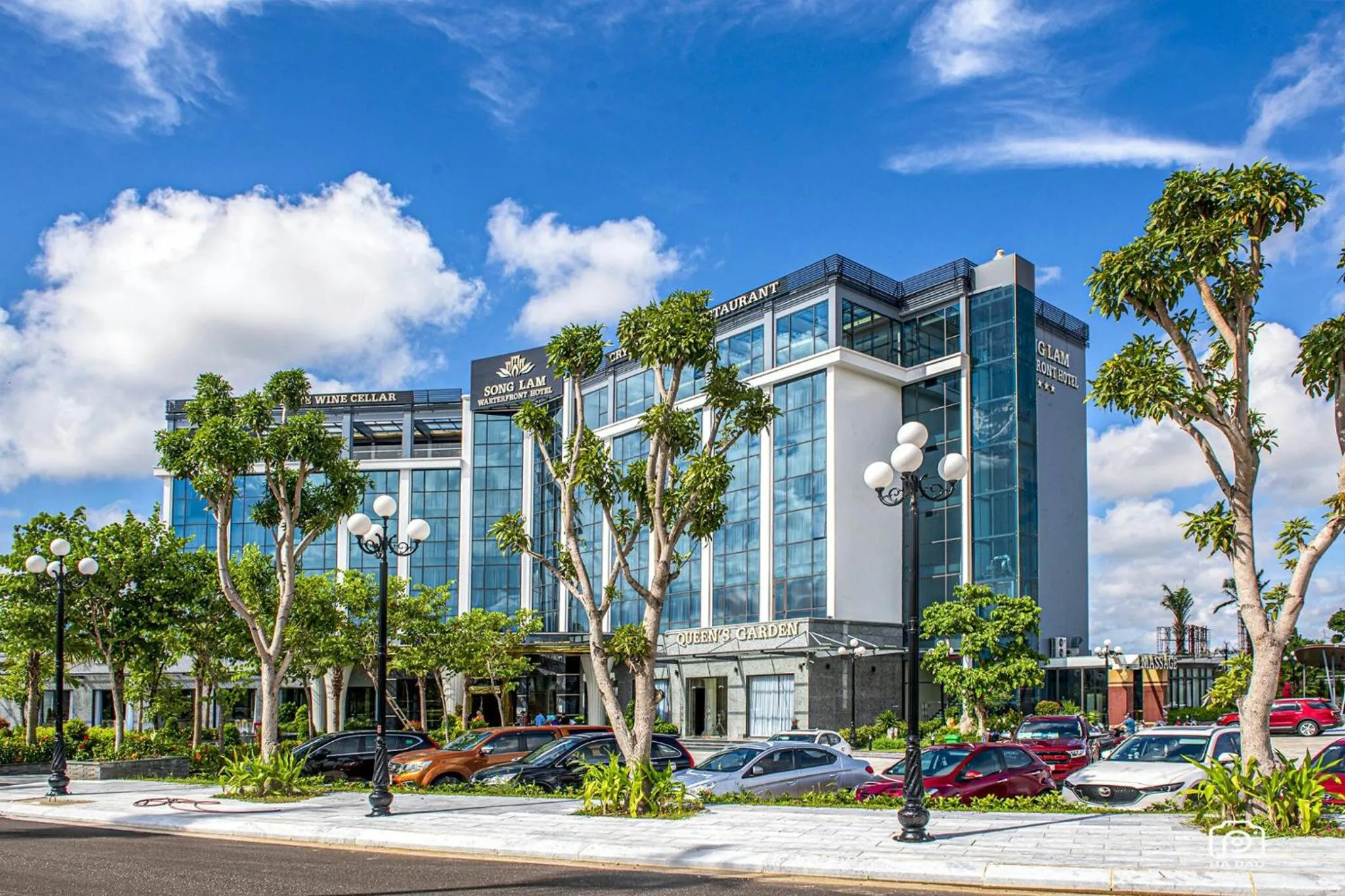 Property building in Songlam Waterfront Hotel - 藍江酒店