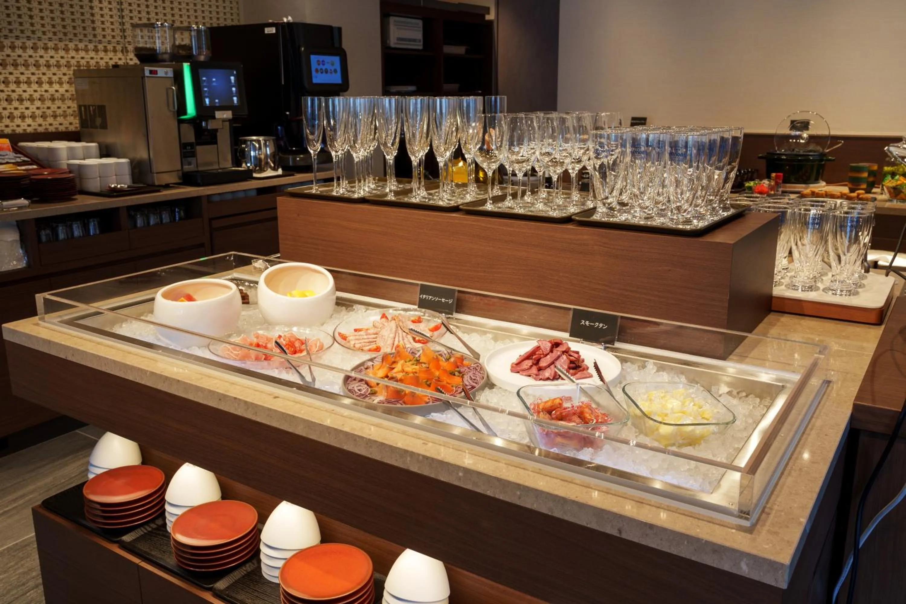 Lounge or bar in Hotel GrandConsort Naha