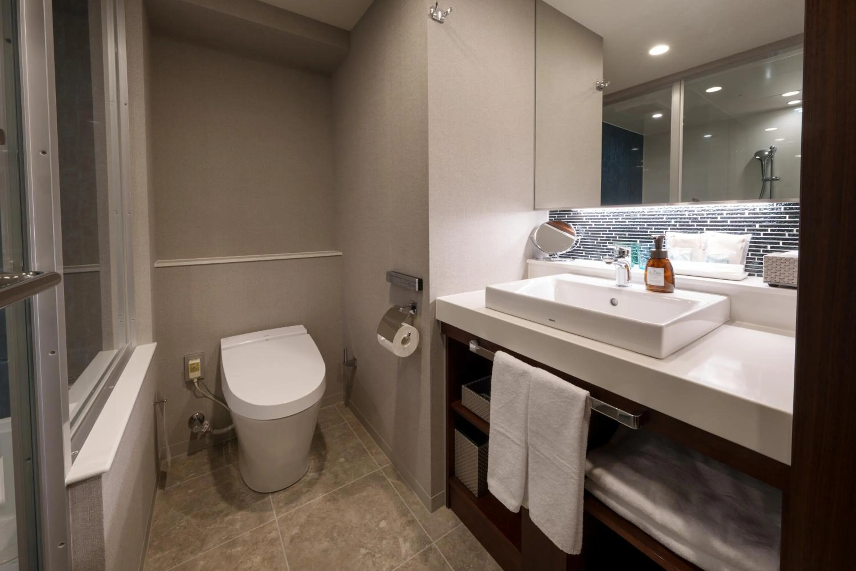 Toilet in Hotel GrandConsort Naha