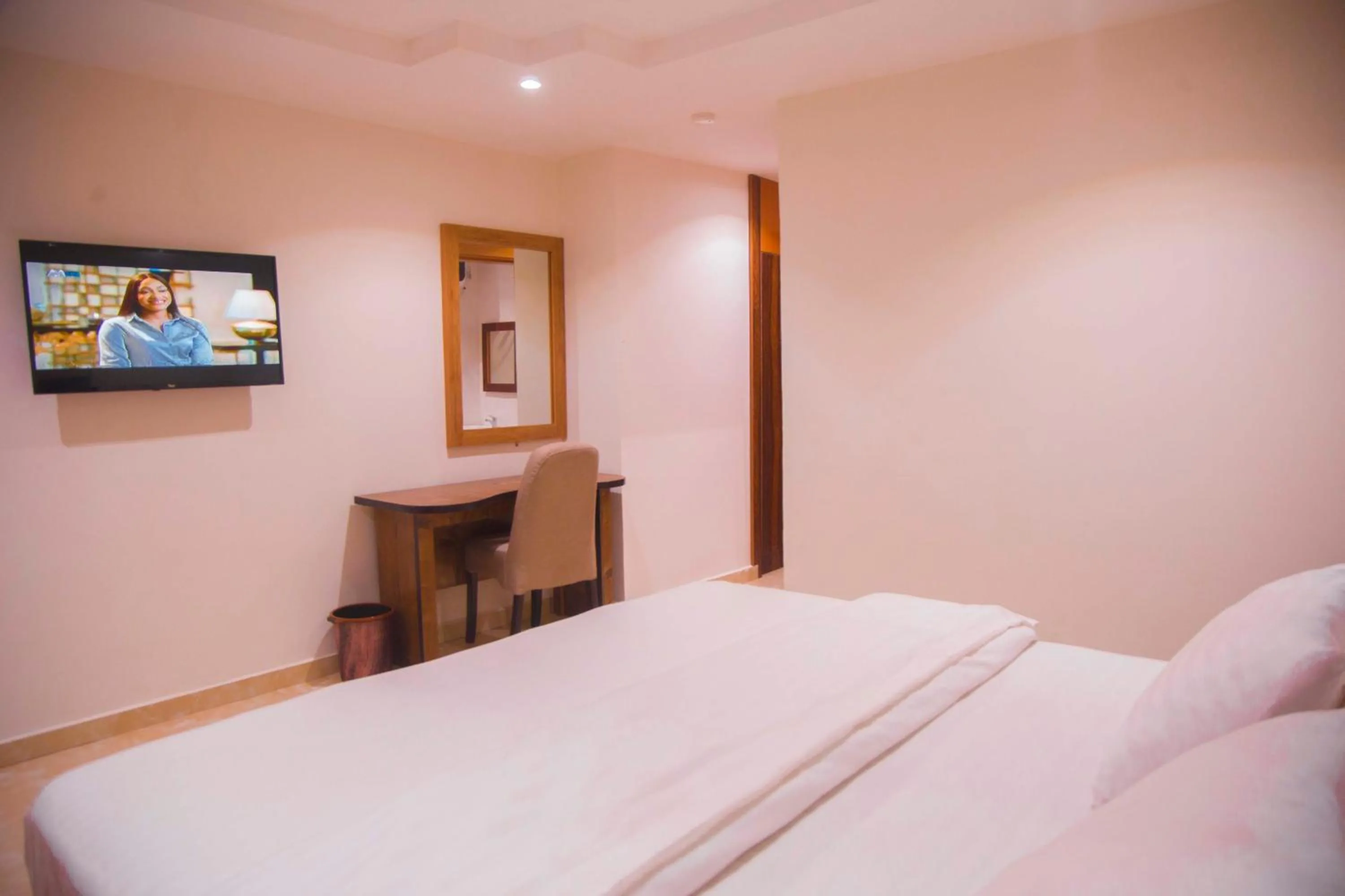 Deluxe Double or Twin Room with Pool View in Havilah Towers Hotel Ltd