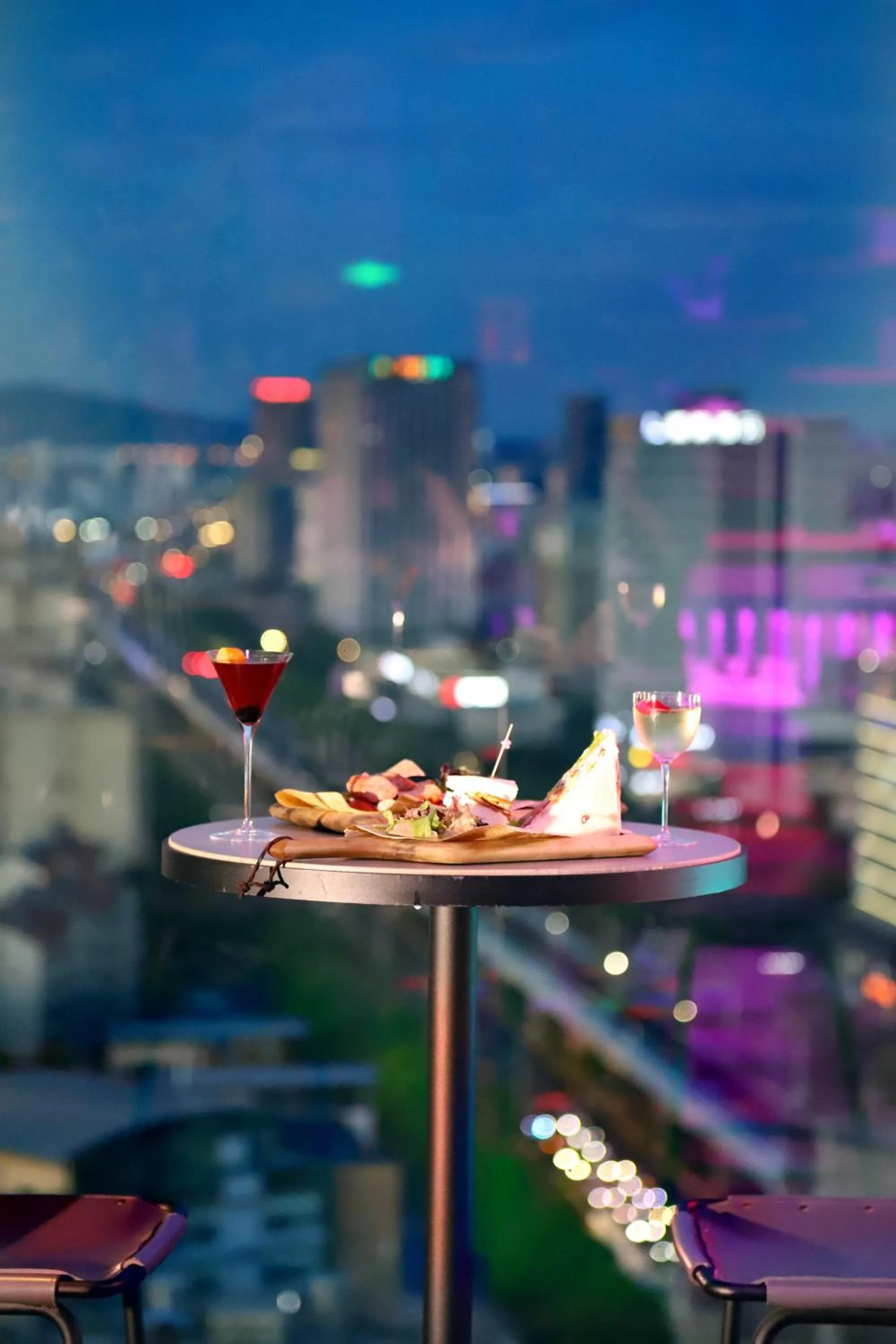 Lounge or bar in Moxy Nanjing Jiangning