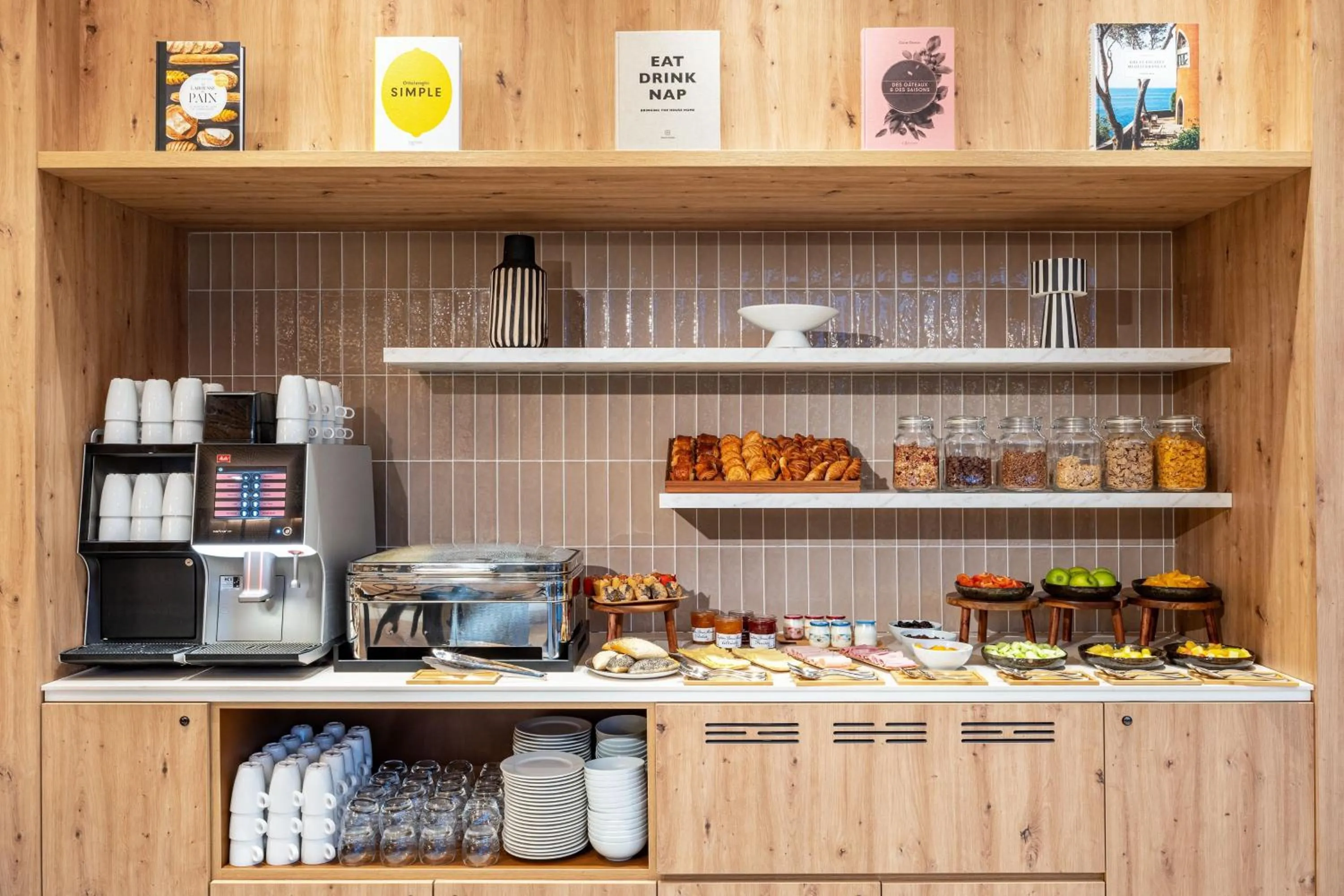 Breakfast in Residence Inn by Marriott Paris Charles de Gaulle Central Airport