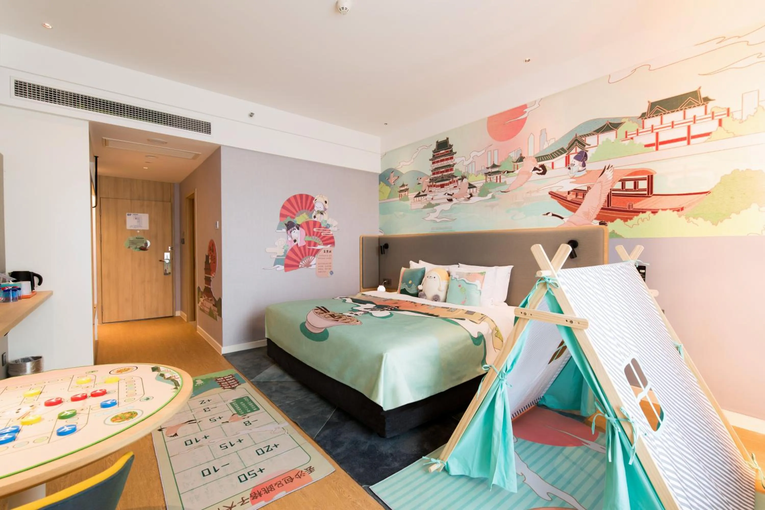 Bedroom, Bed in Holiday Inn Express Nanchang Riverside by IHG