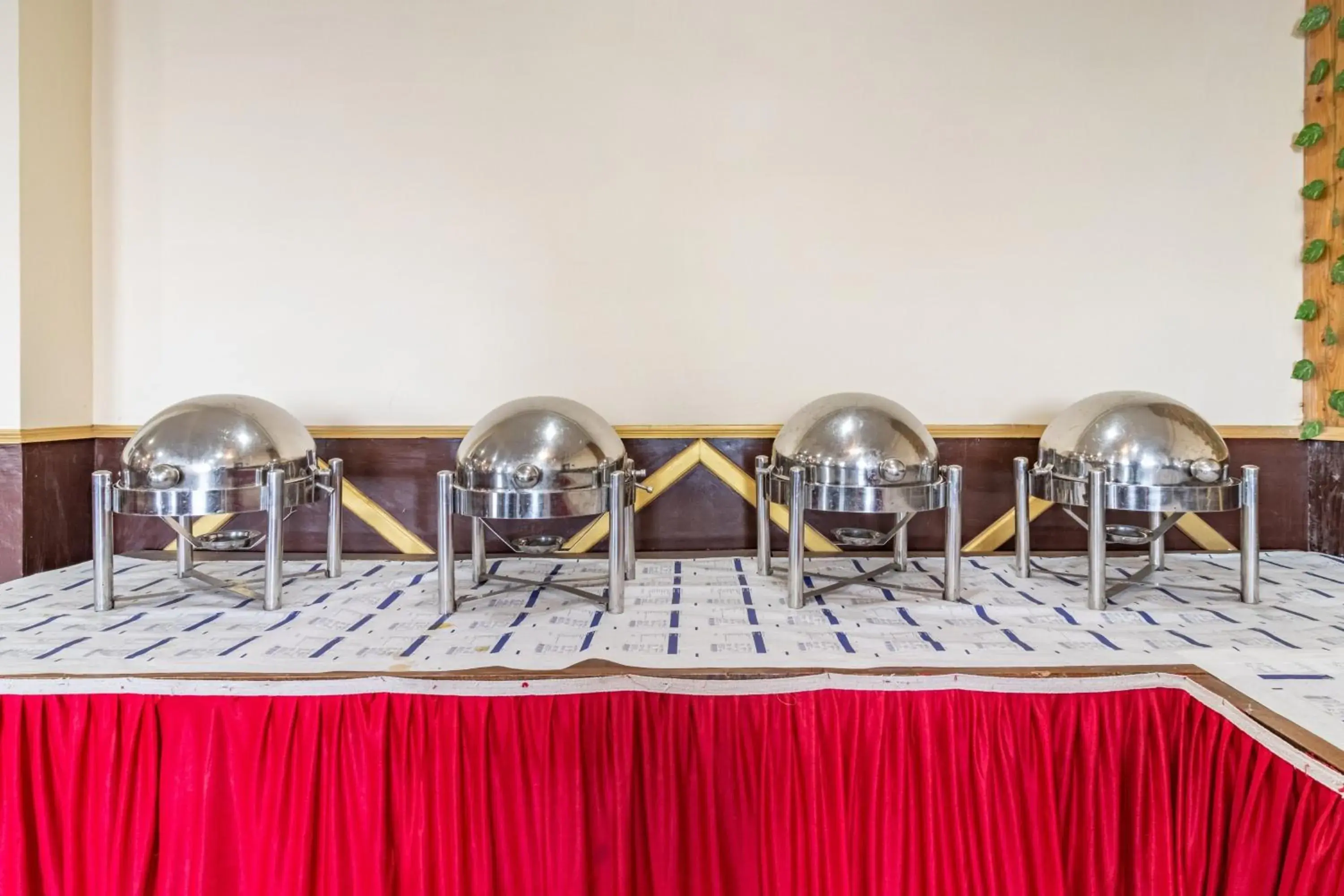 Restaurant/places to eat in Treebo Shimla Ayurvedic Retreat, Kufri - Pure Veg Restaurant/places to eat in Treebo Shimla Ayurvedic Retreat, Kufri - Pure Veg