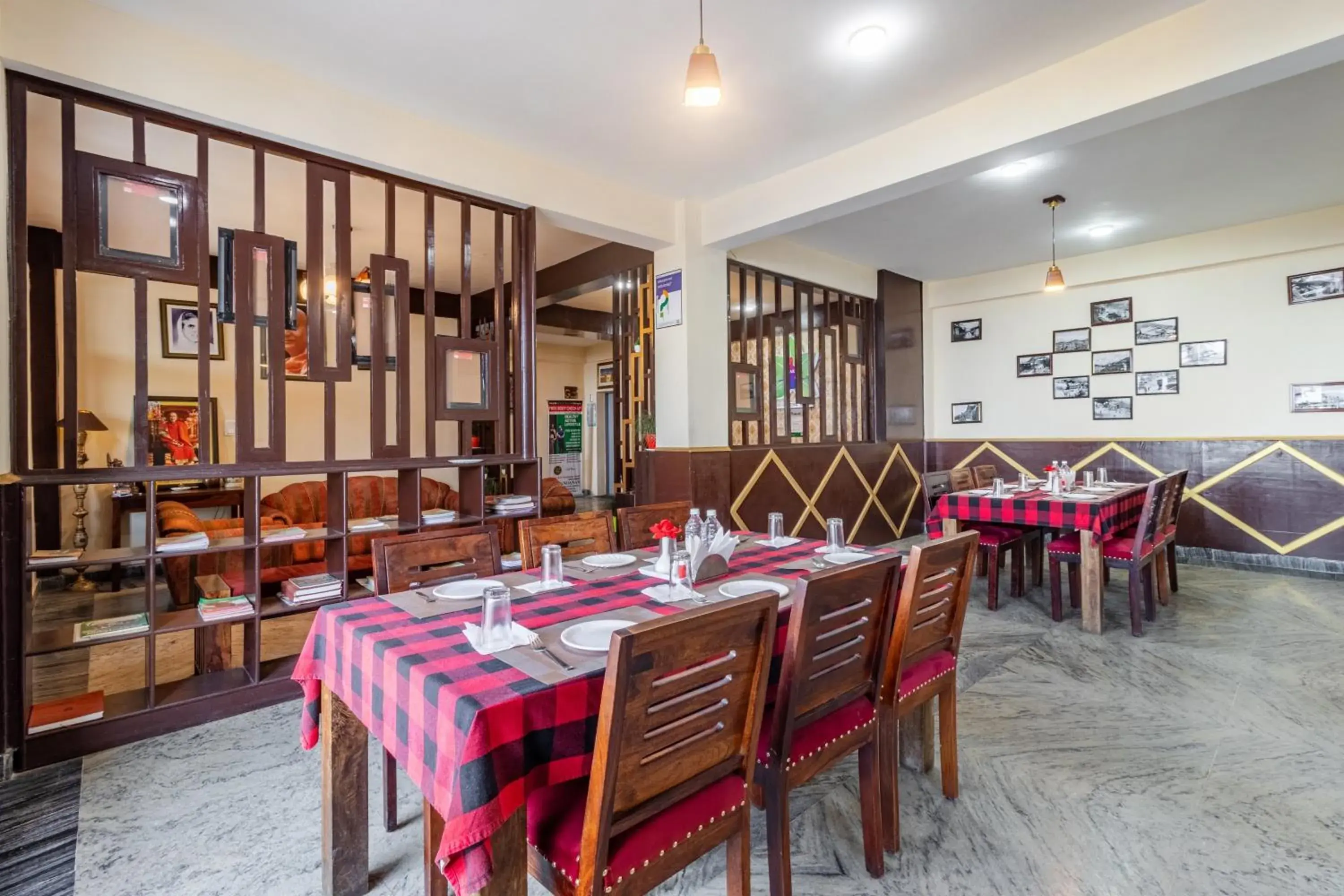 Restaurant/places to eat in Treebo Shimla Ayurvedic Retreat, Kufri - Pure Veg Restaurant/places to eat in Treebo Shimla Ayurvedic Retreat, Kufri - Pure Veg