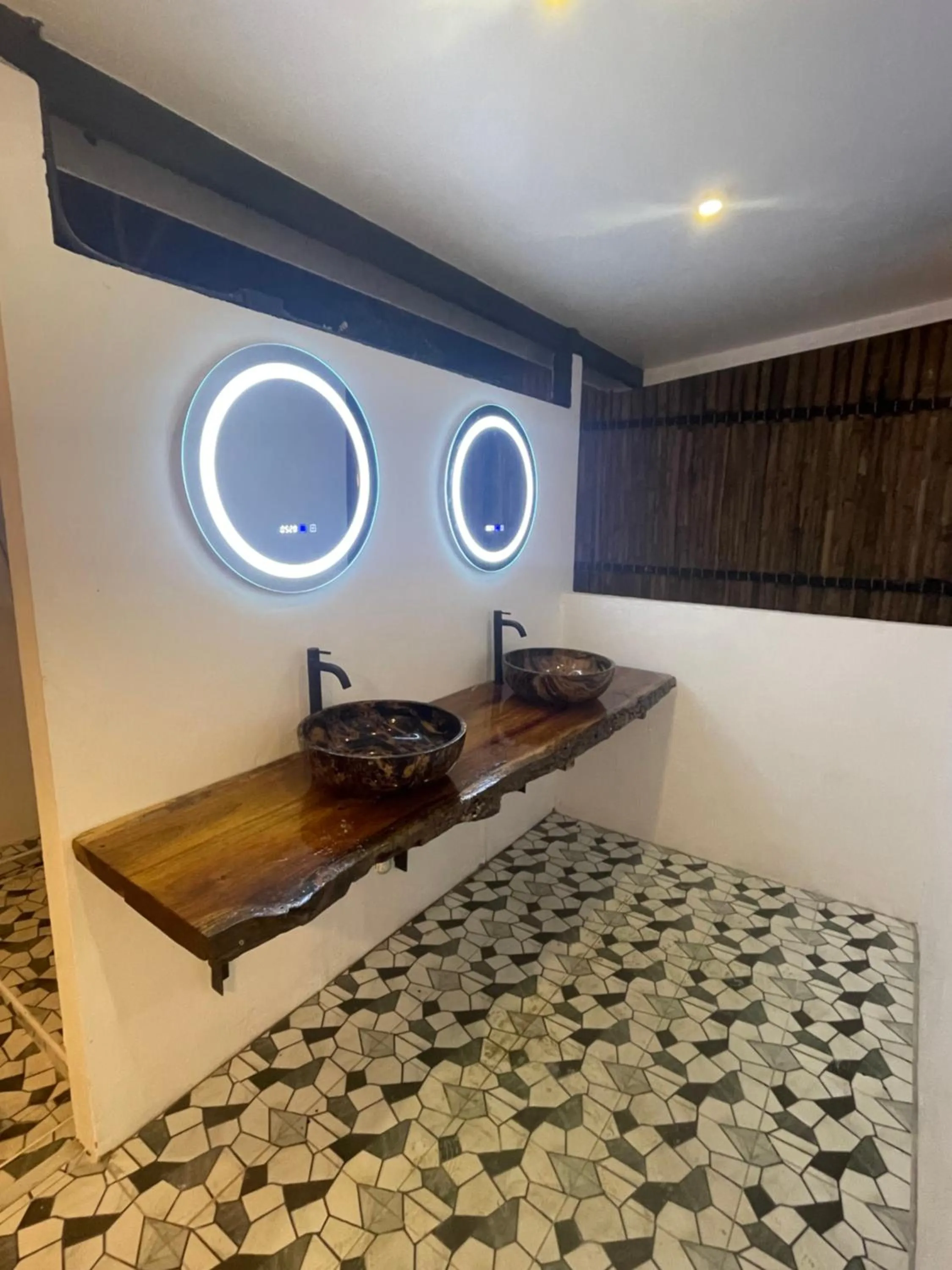 Marina Resort Koh Phayam Ranong