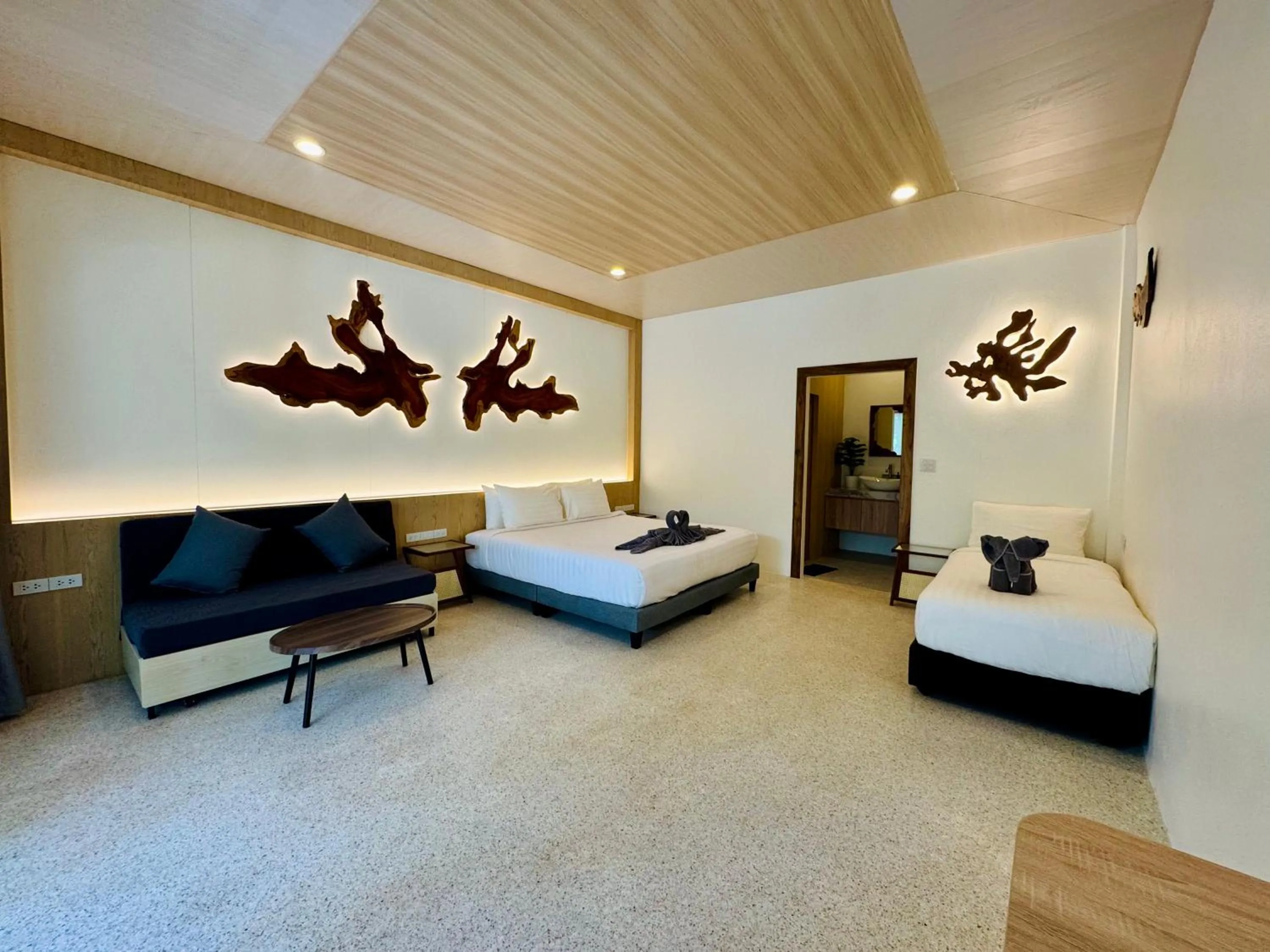 Bed in Marina Resort Koh Phayam Ranong