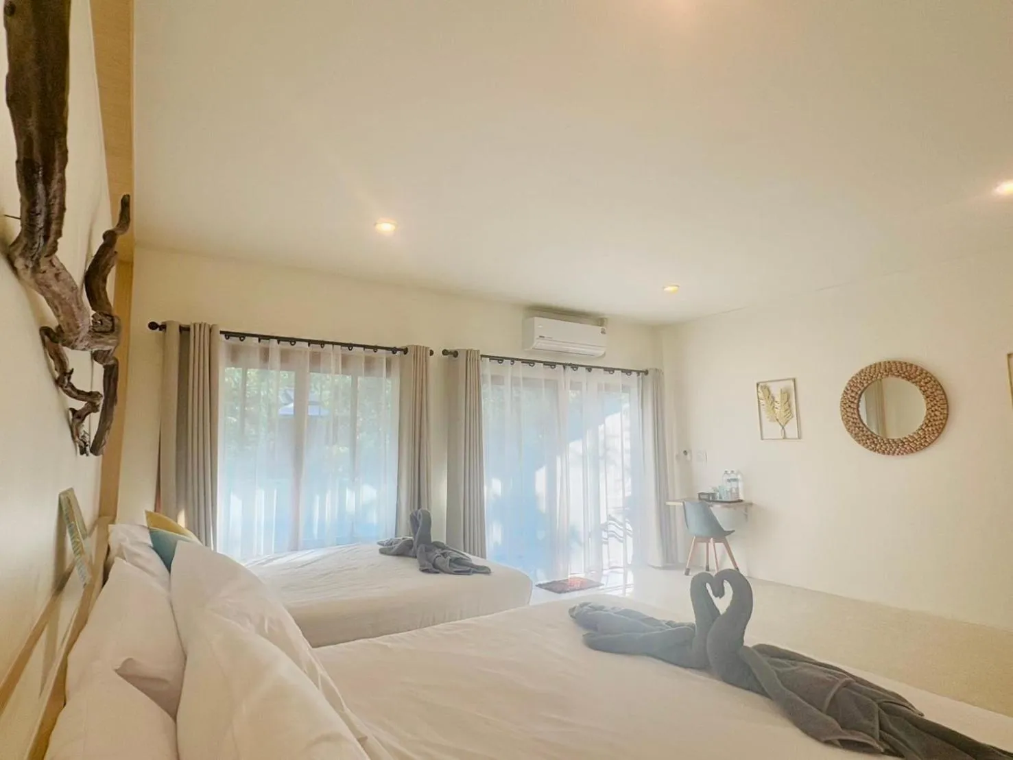 Bed in Marina Resort Koh Phayam Ranong