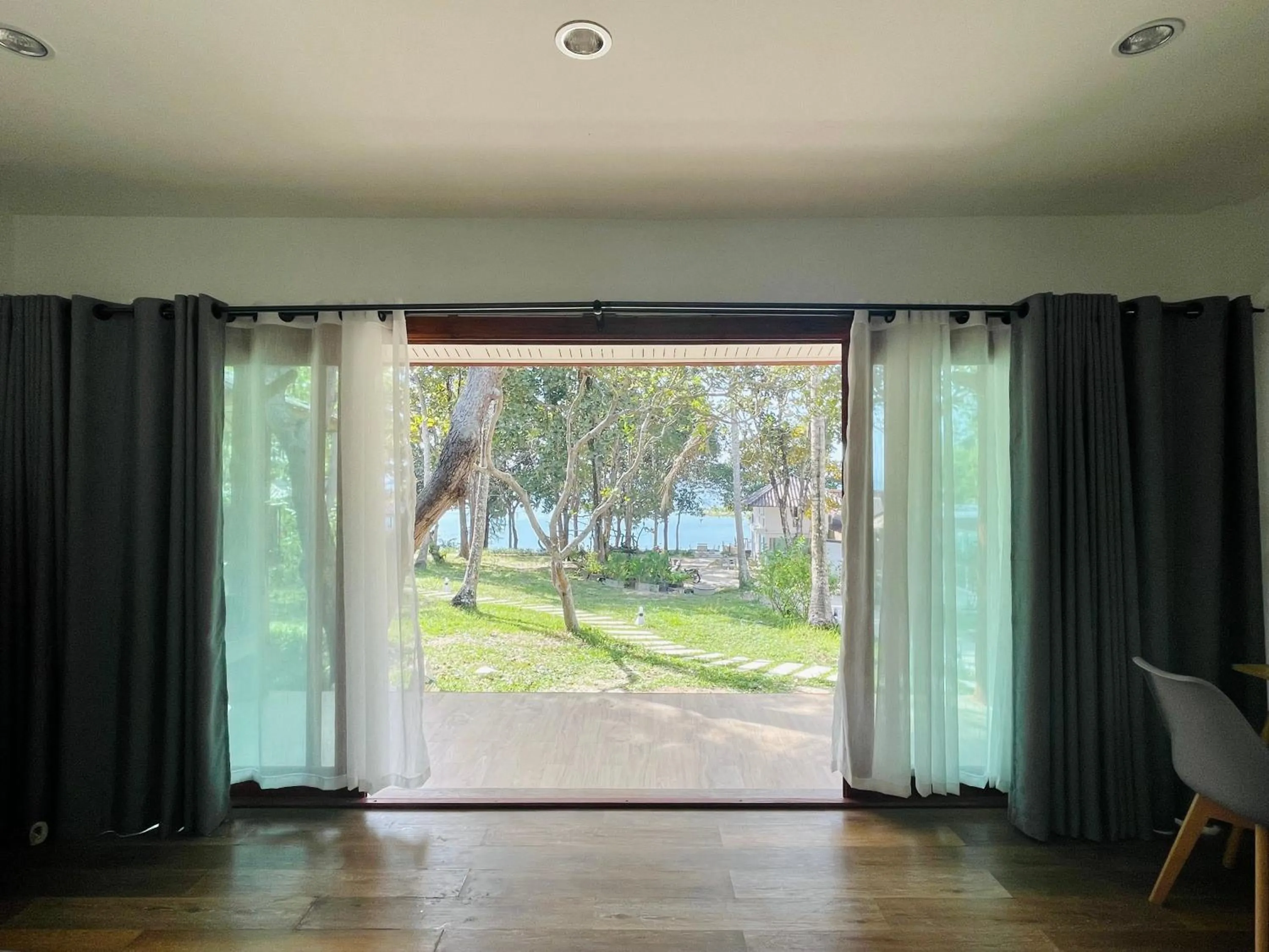 Marina Resort Koh Phayam Ranong