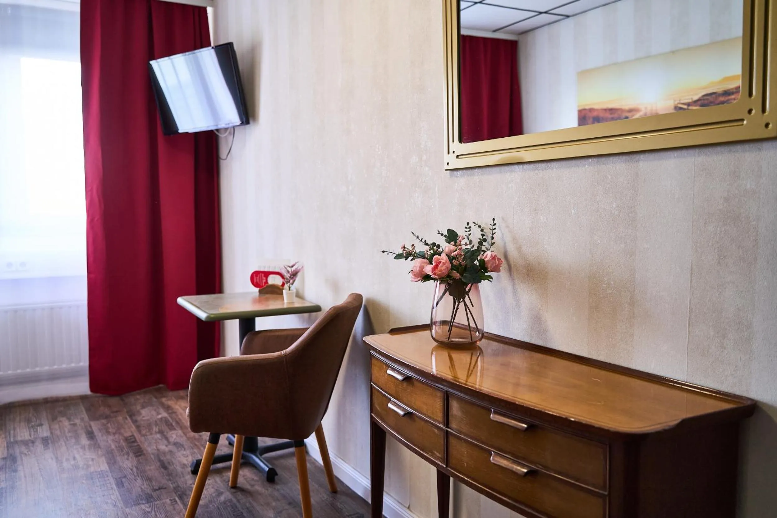 TV and multimedia in Hotel Maximo