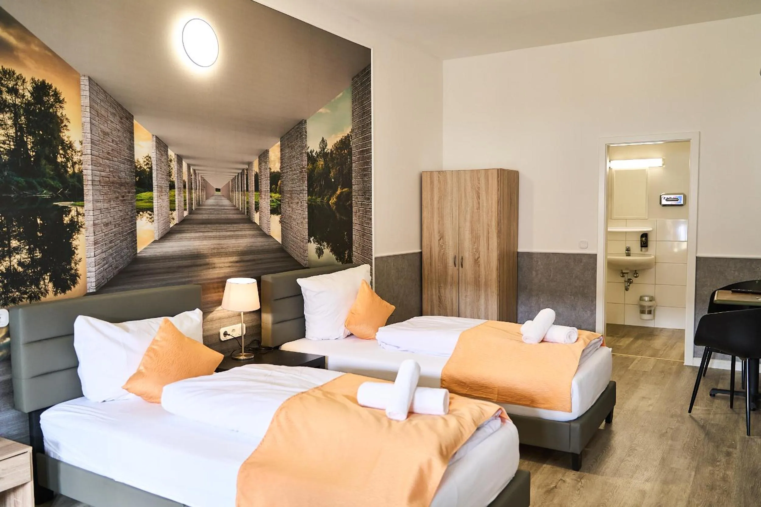 Photo of the whole room, Bed in Hotel Maximo