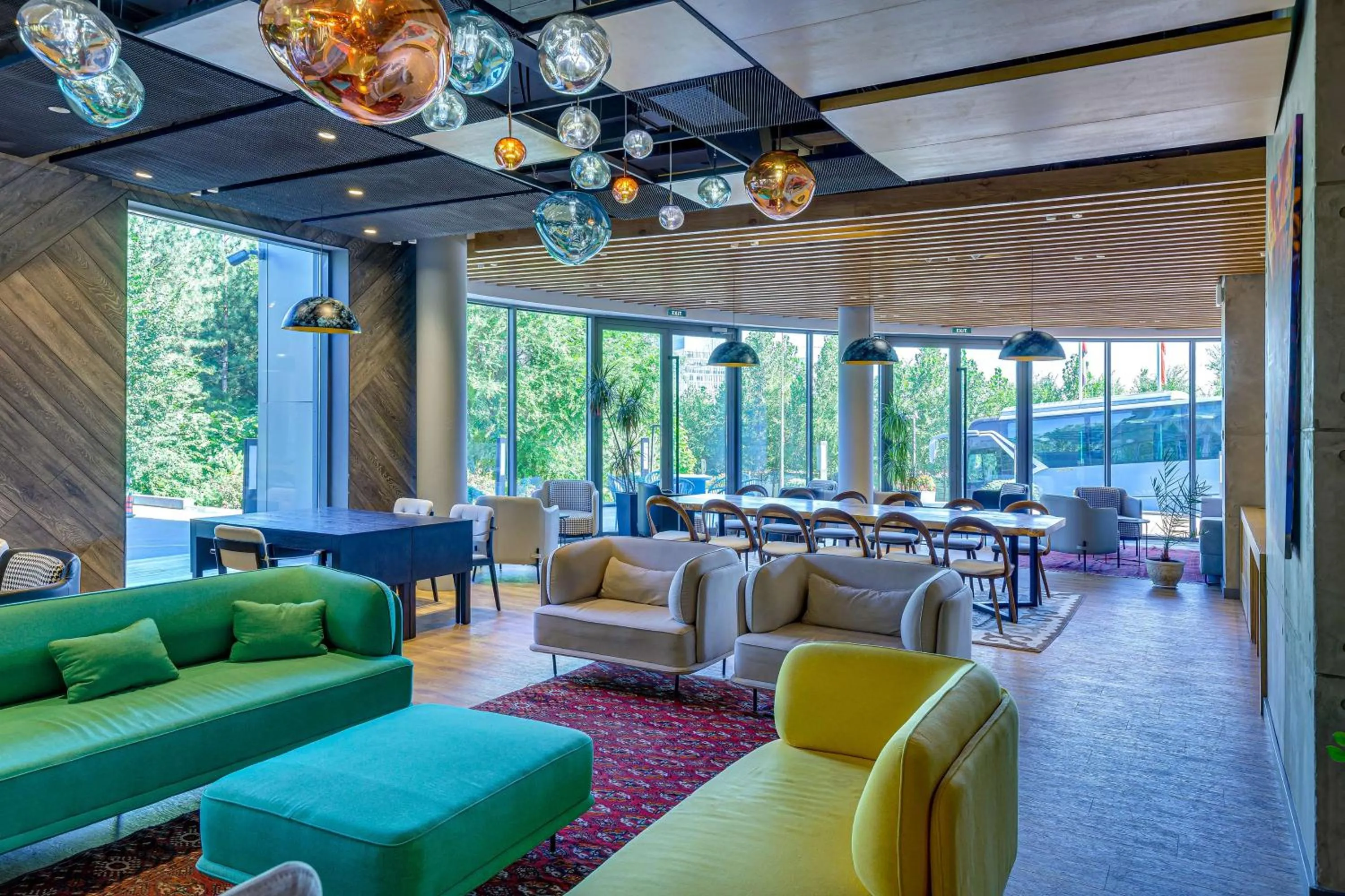 Lounge or bar in Sadu Hotel Almaty, a member of Radisson Individuals