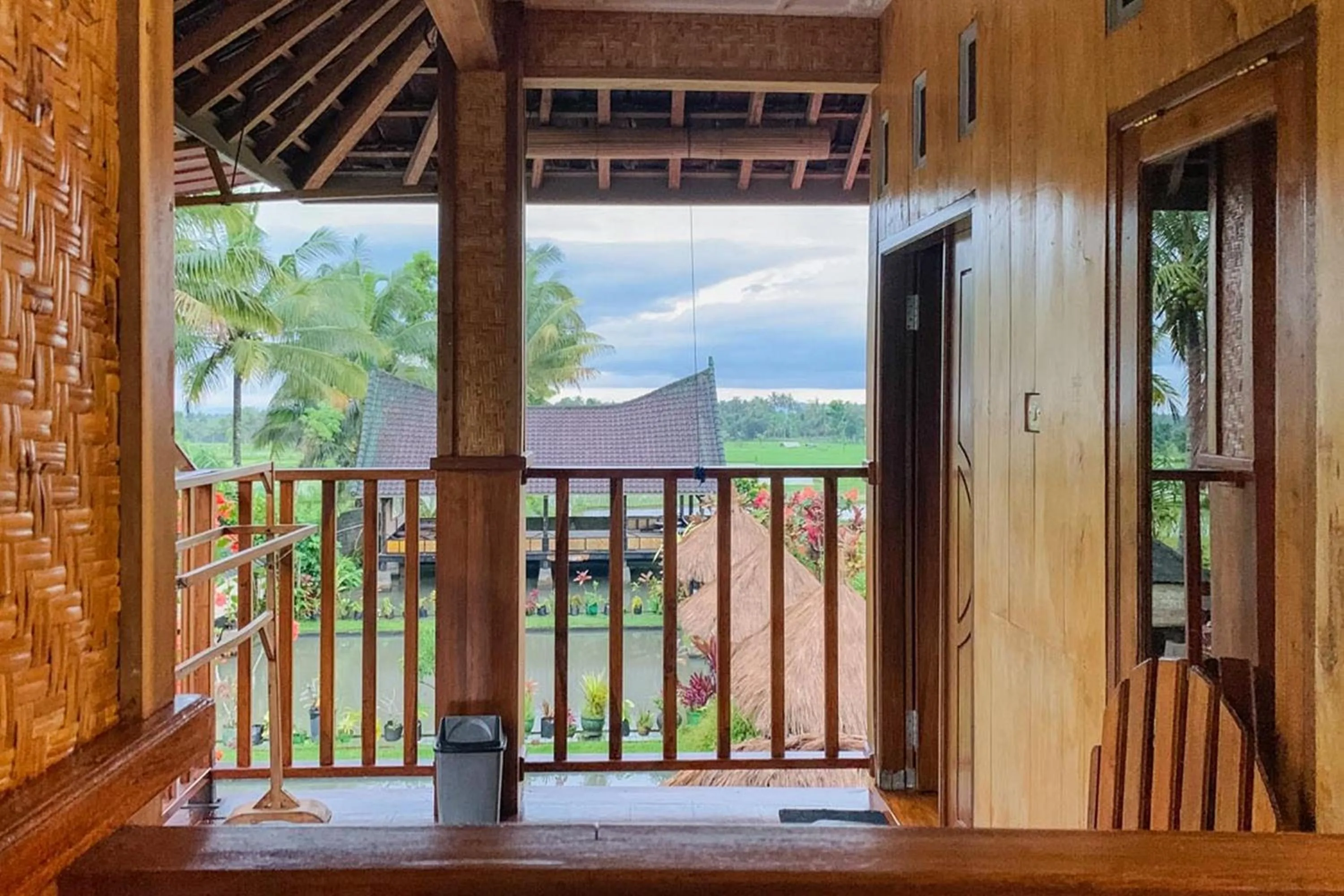 Lesehan Cahaya Tetebatu Inn Syariah at Desa Wisata