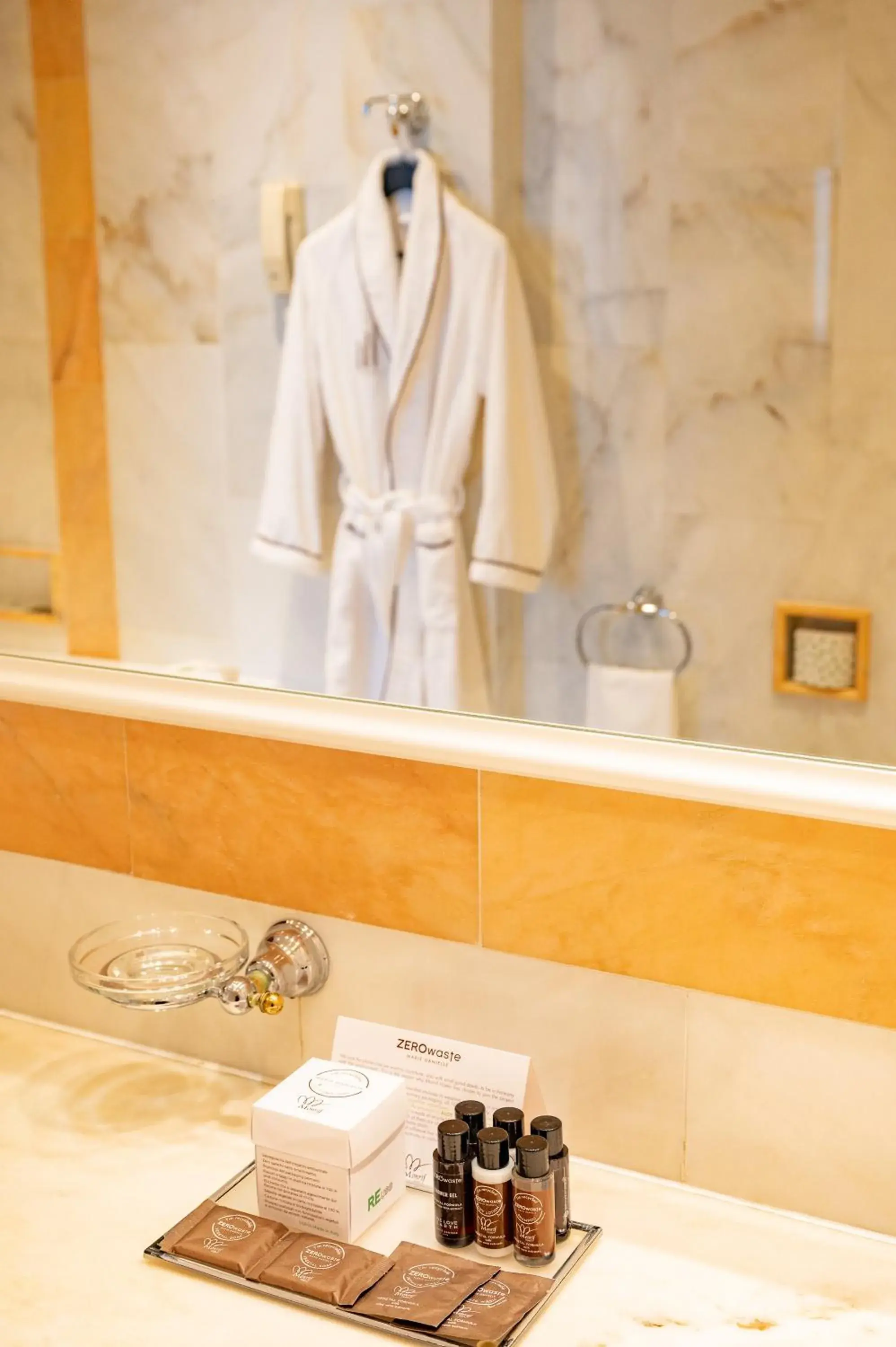 Bathroom in Hotel Internazionale Bathroom in Hotel Internazionale