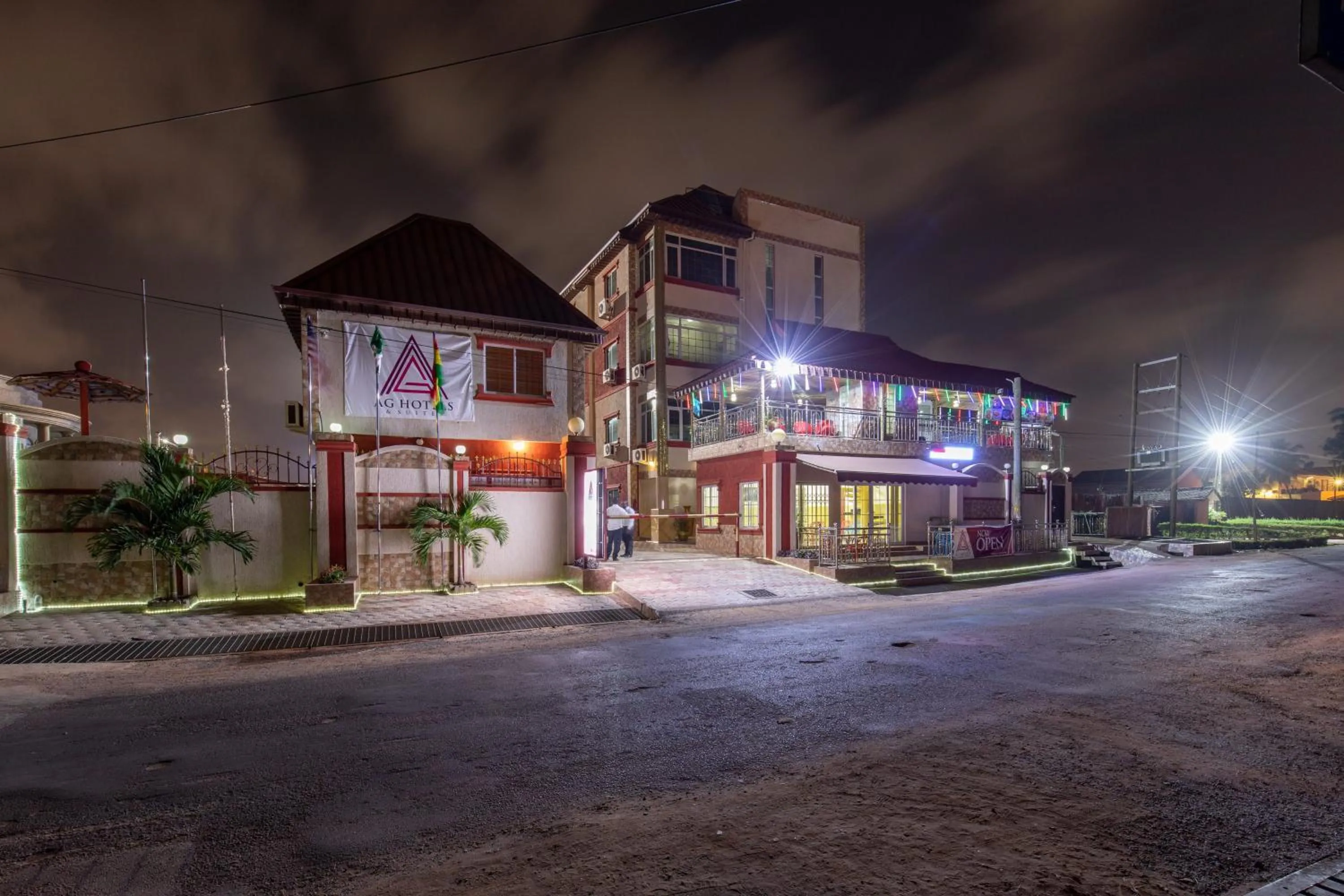 Property building in Amazing Grace Hotel & Suites