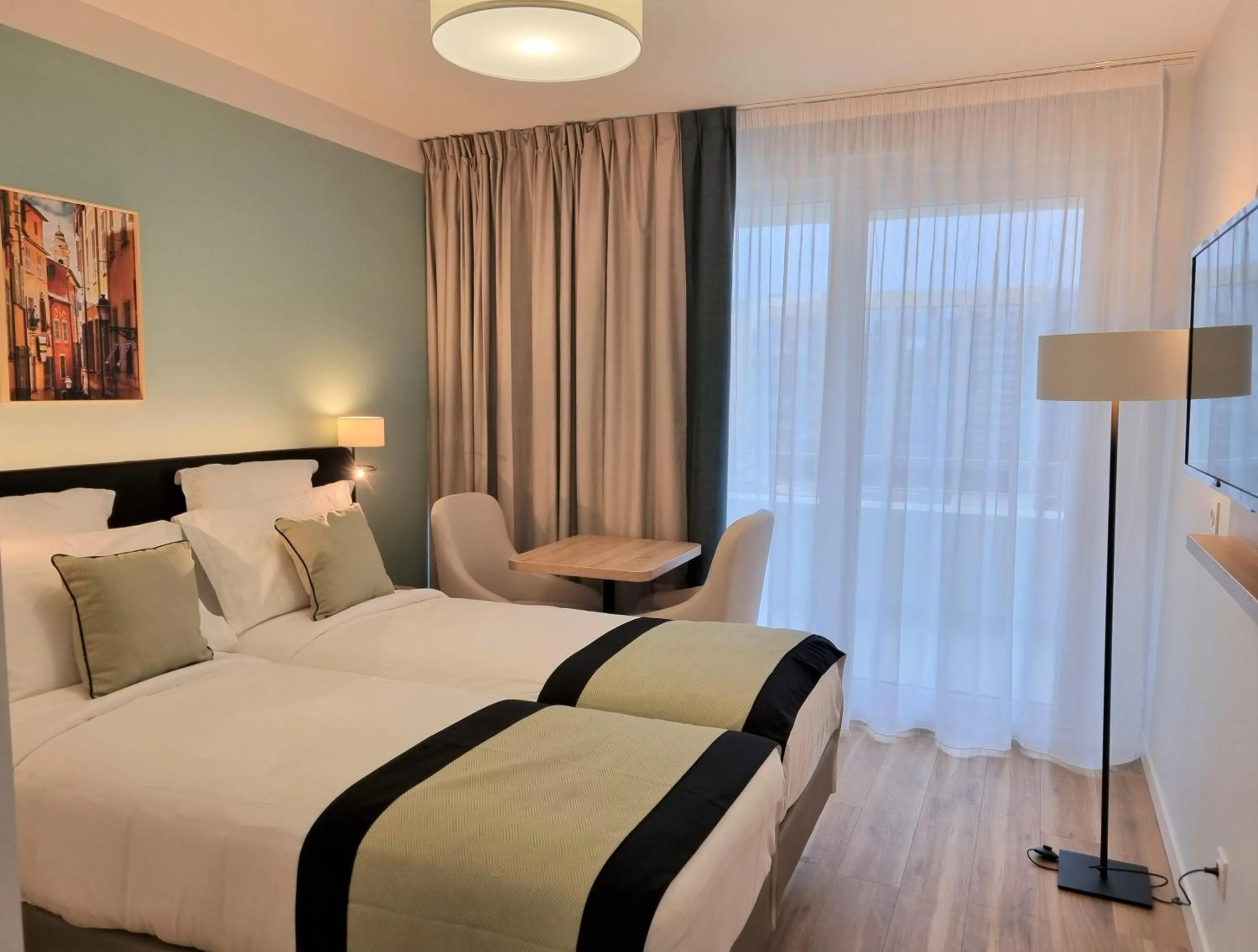 Bedroom, Bed in Residhome Nice Aéroport