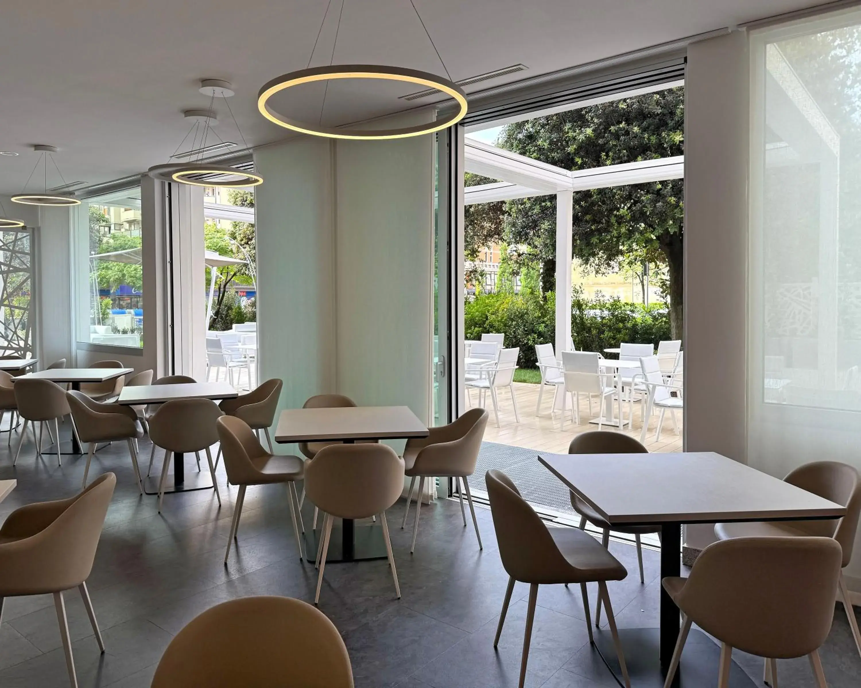 Restaurant/places to eat in Hotel Raffaello Restaurant/places to eat in Hotel Raffaello