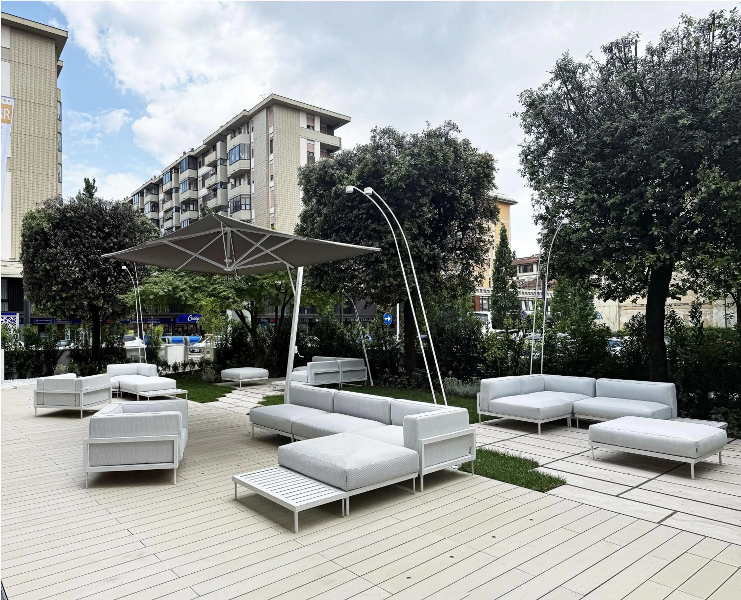 Property building in Hotel Raffaello