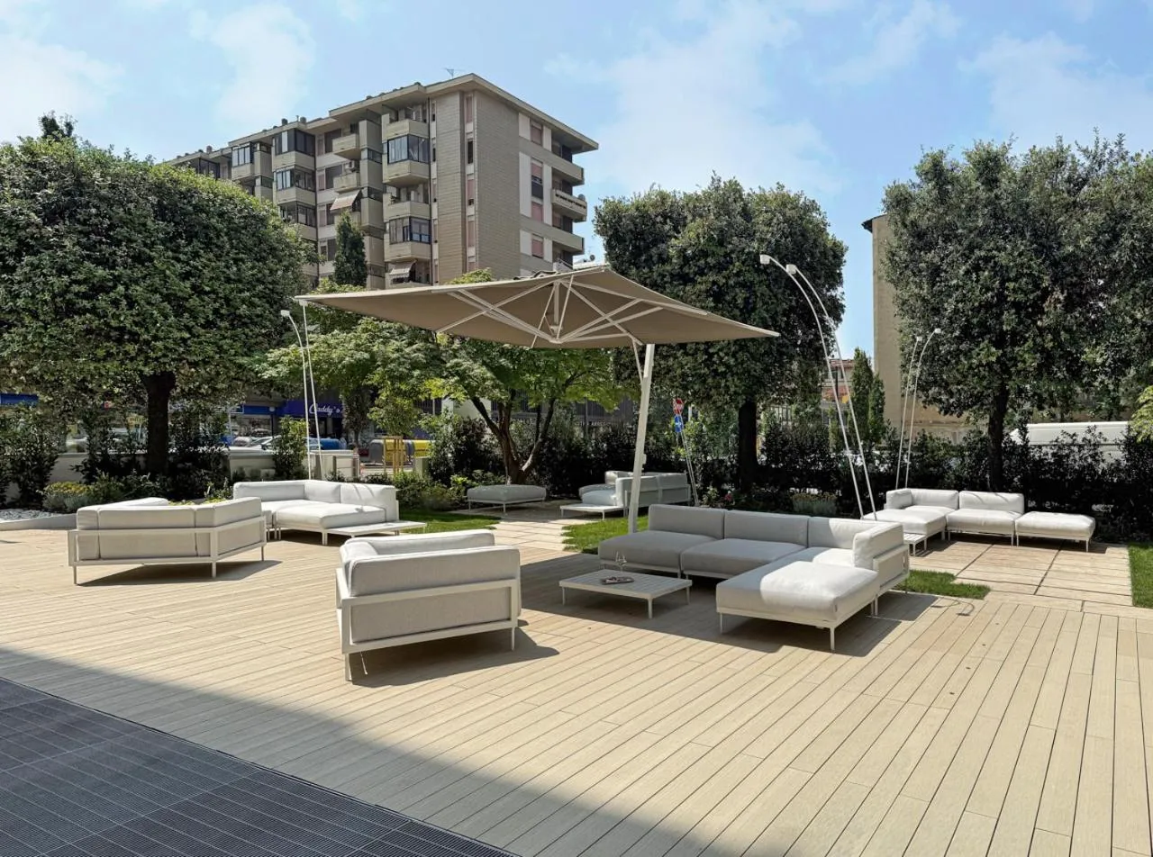 Seating area in Hotel Raffaello