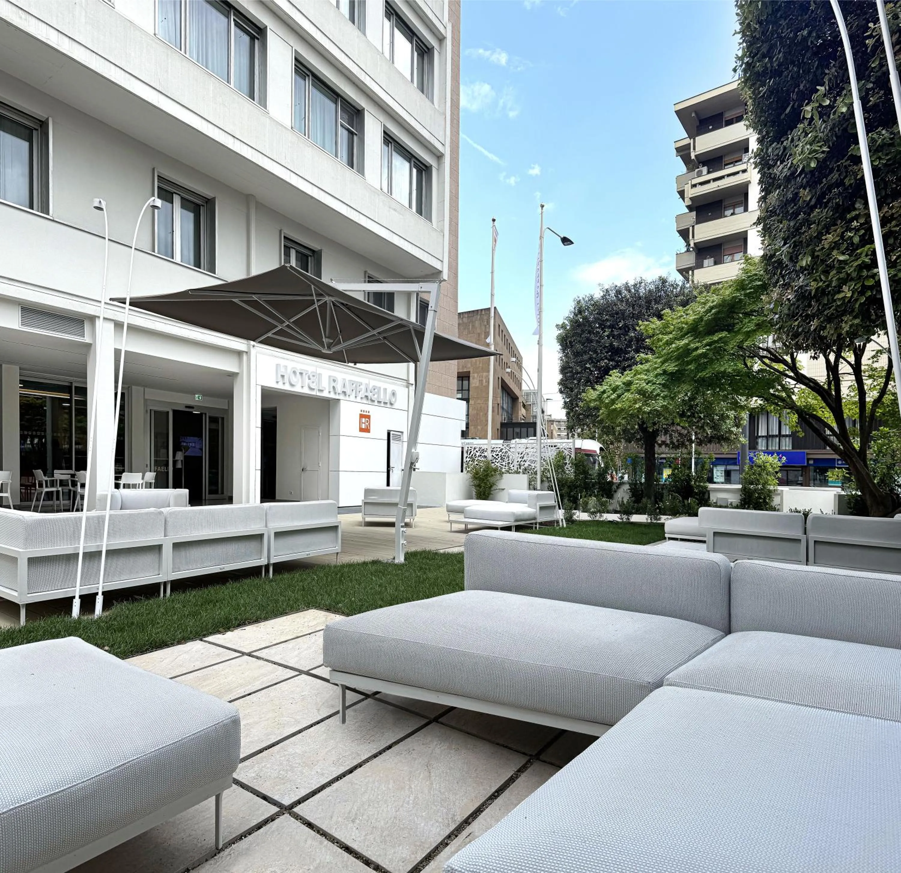 Property building in Hotel Raffaello