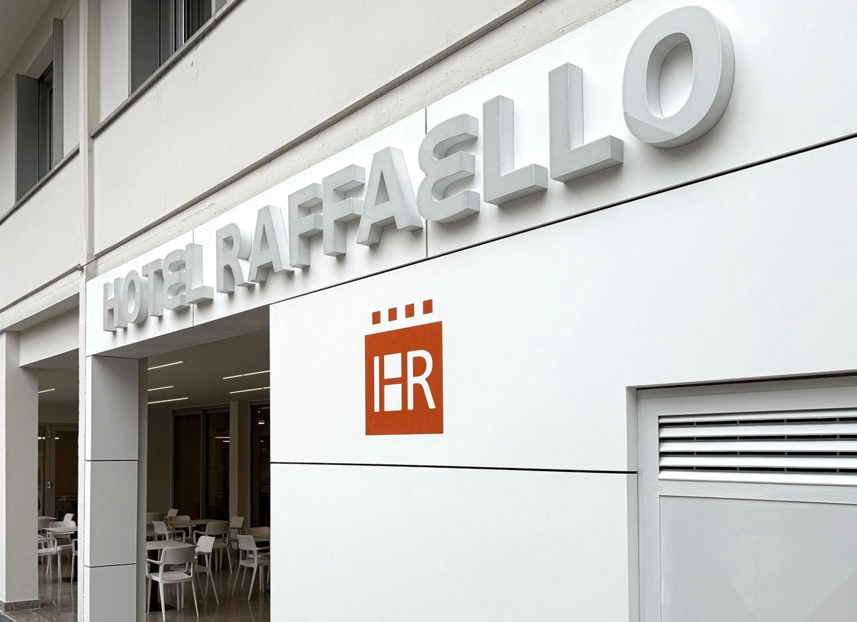 Property building in Hotel Raffaello