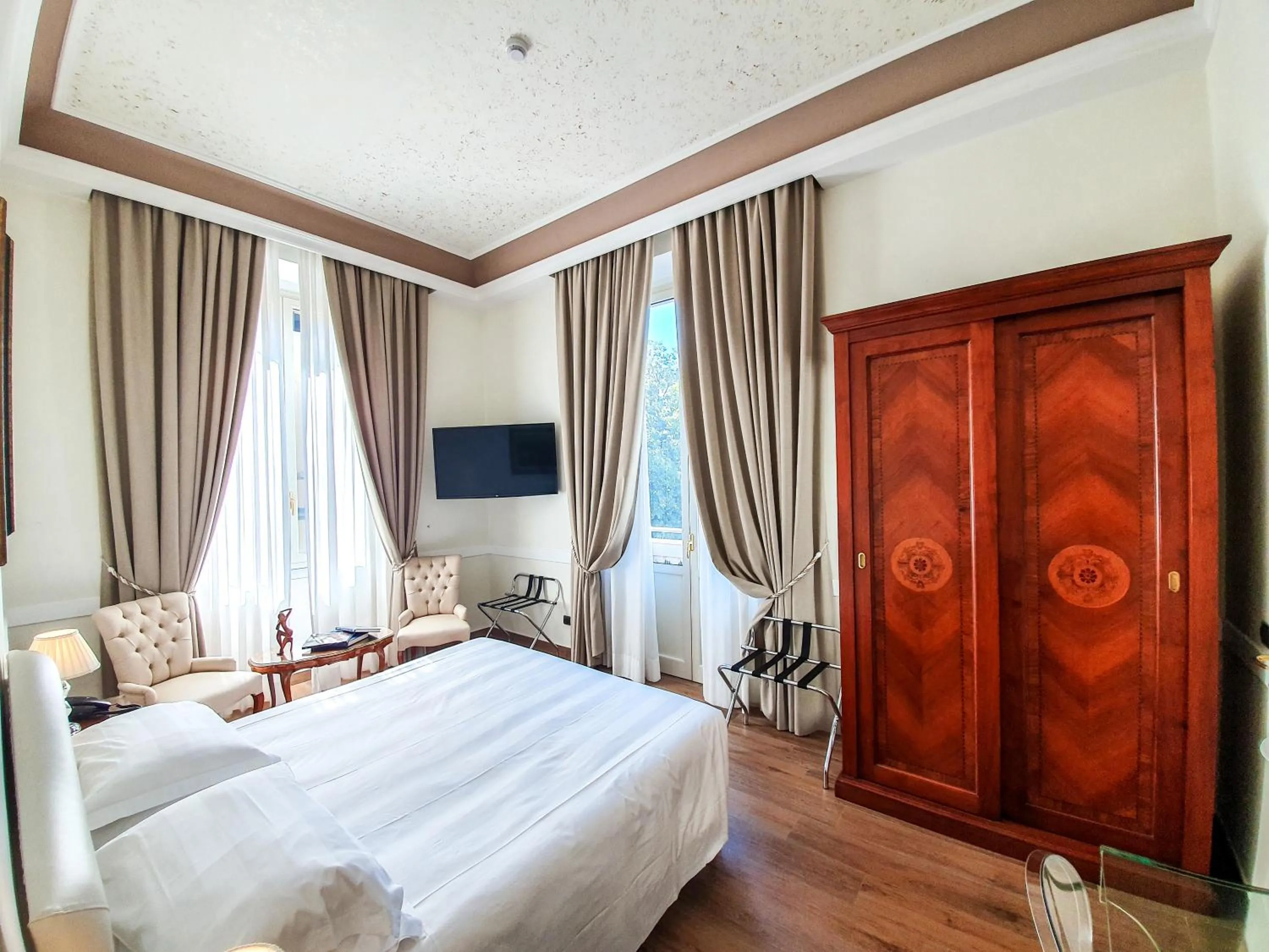 Photo of the whole room, Bed in Hotel Kraft