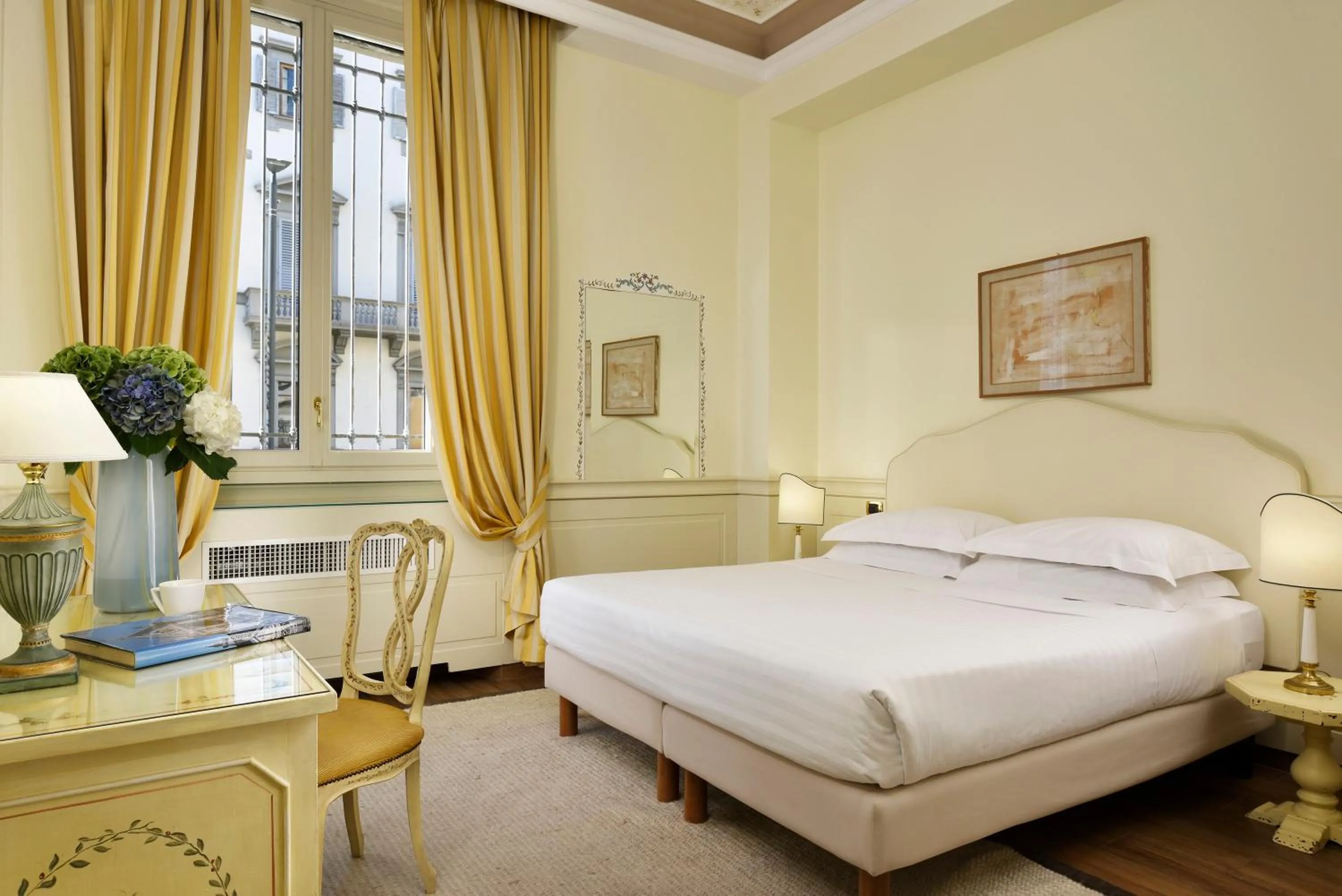 Bedroom, Bed in Hotel Kraft