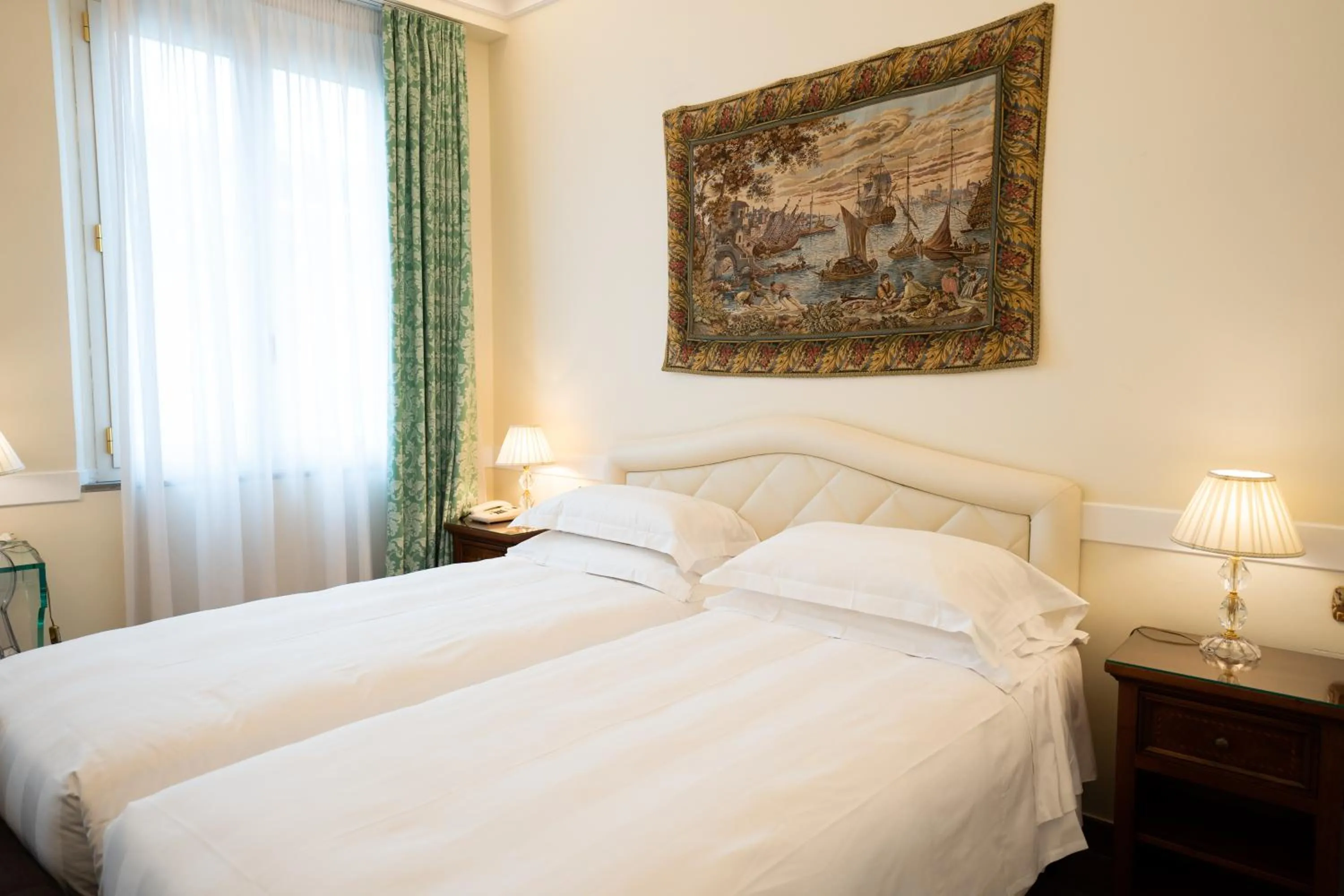 Bedroom, Bed in Hotel Kraft