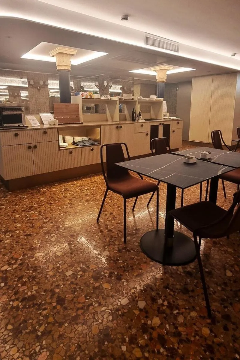 Restaurant/places to eat in Albergo San Marco