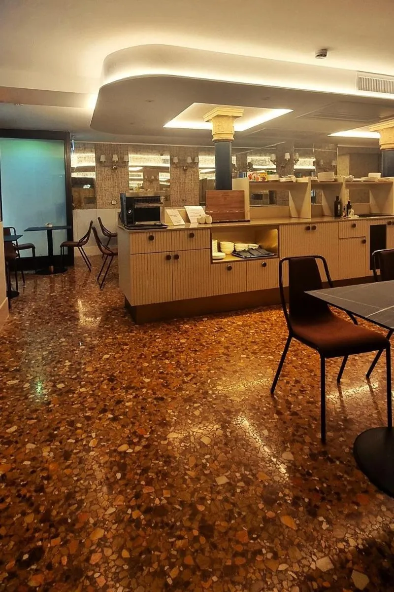 Restaurant/places to eat in Albergo San Marco