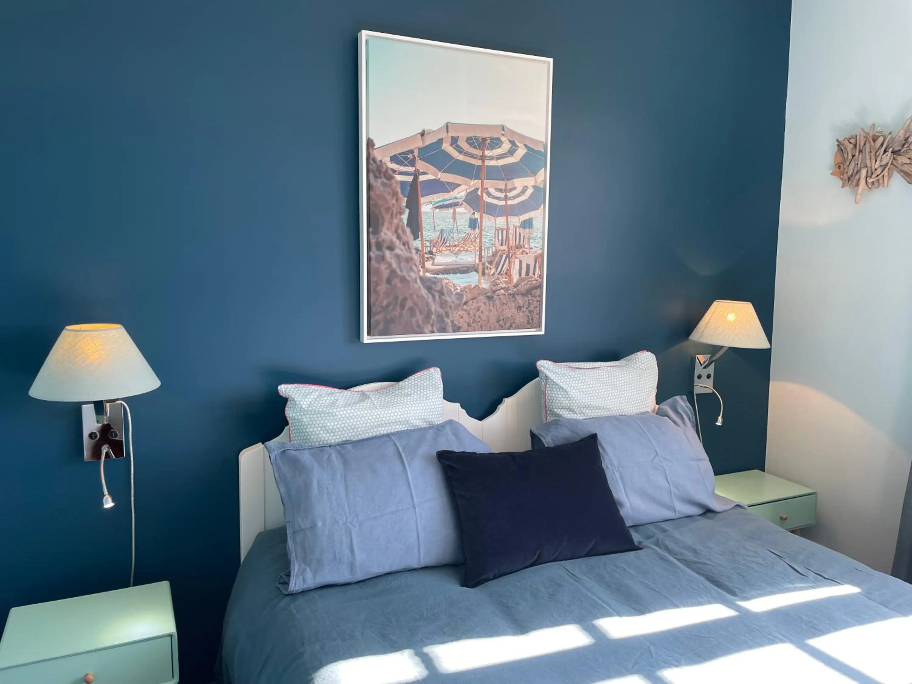 Bedroom, Bed in Villa Daphné