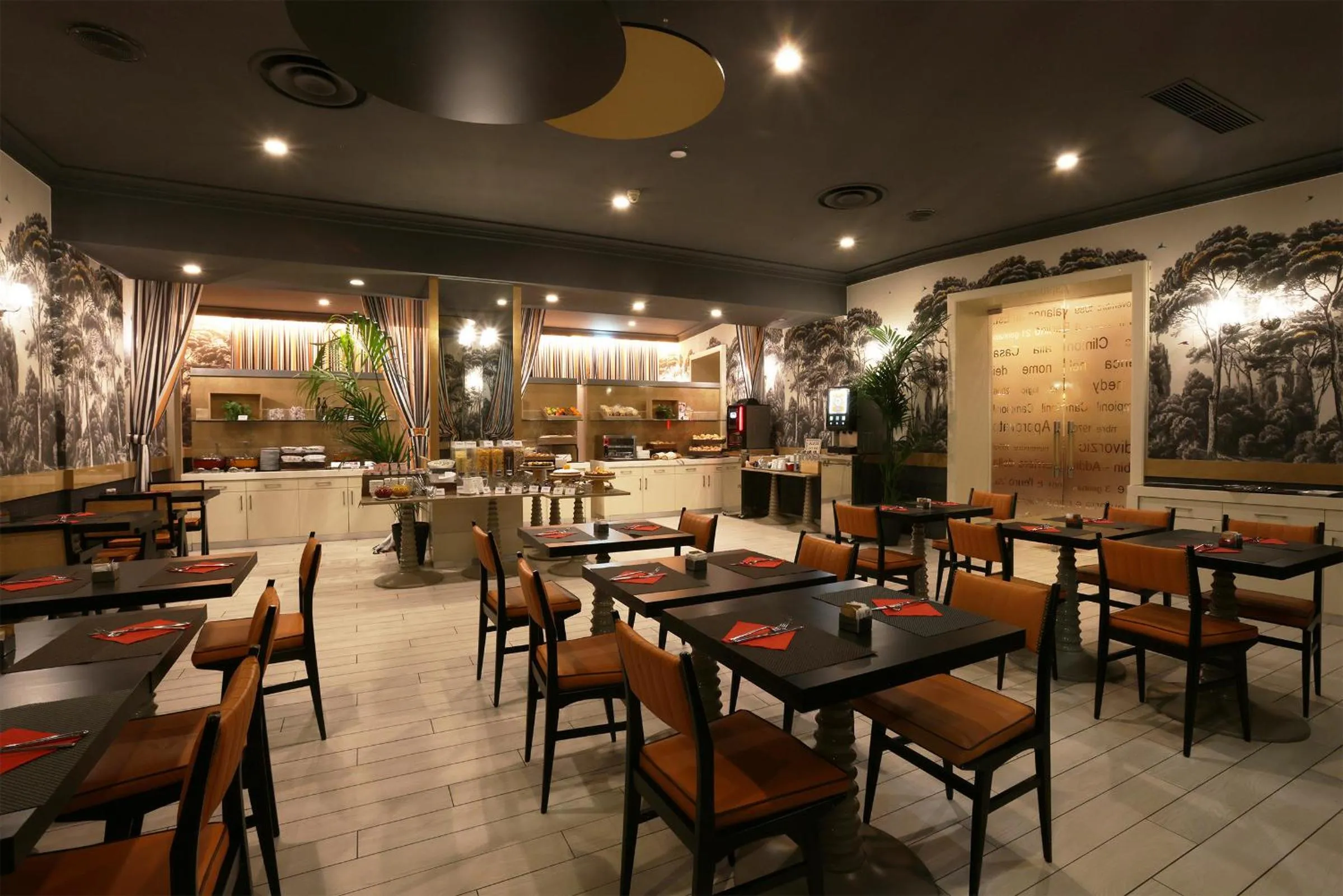 Breakfast in Leonardo Hotel Milan City Center