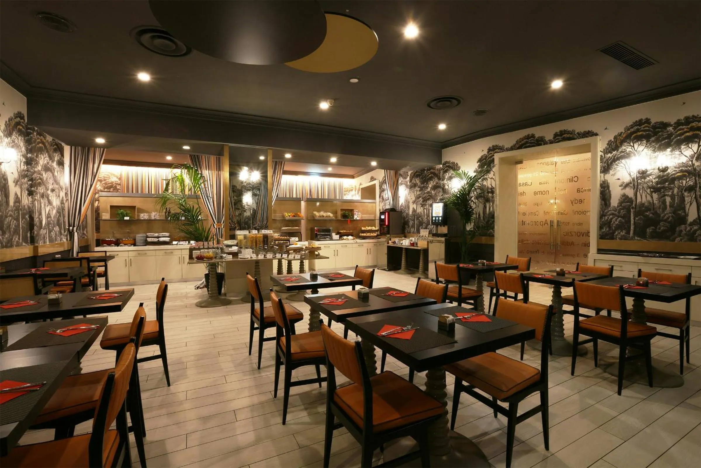 Breakfast in Leonardo Hotel Milan City Center